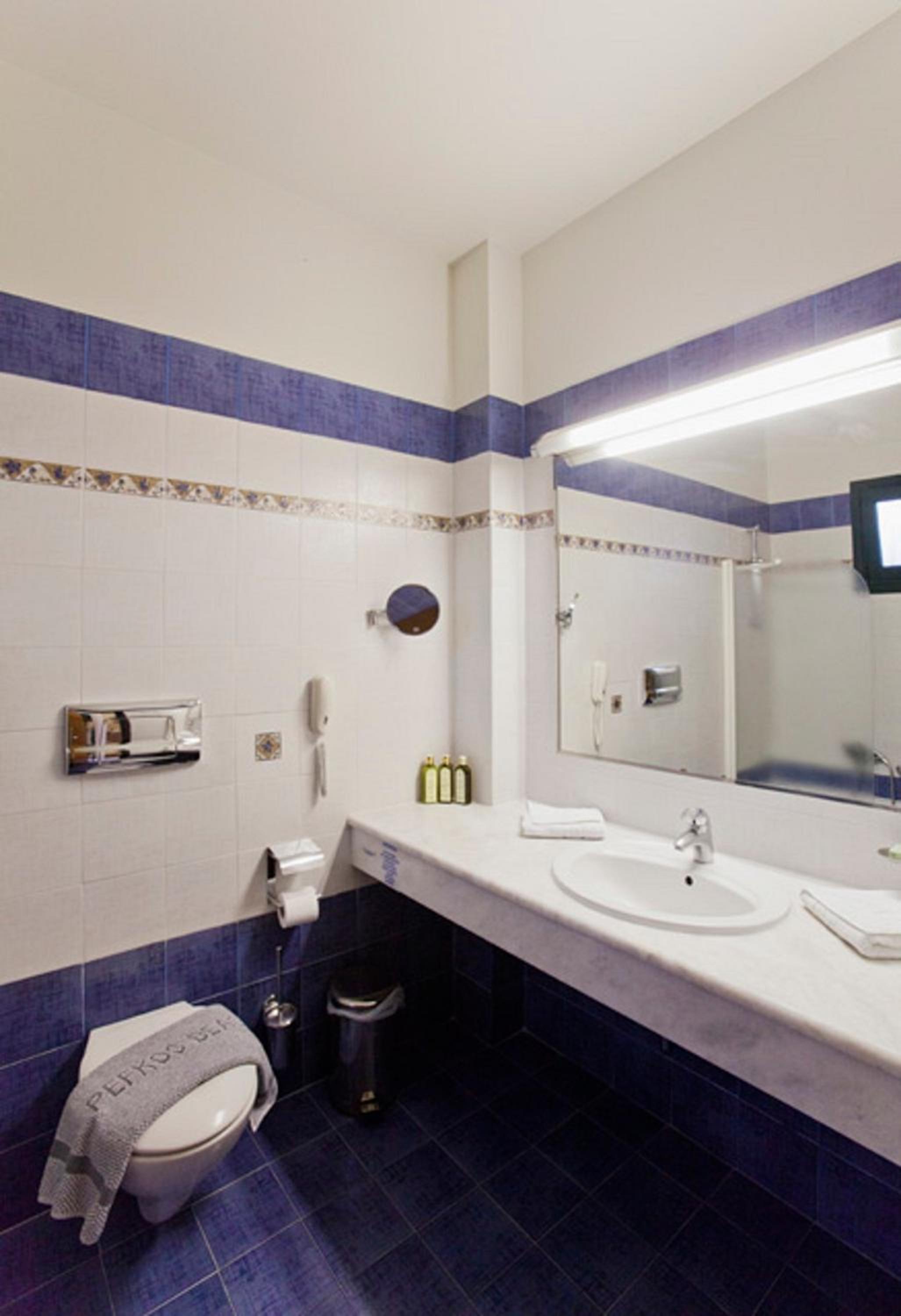 Pefkos Beach Studios & Apartments