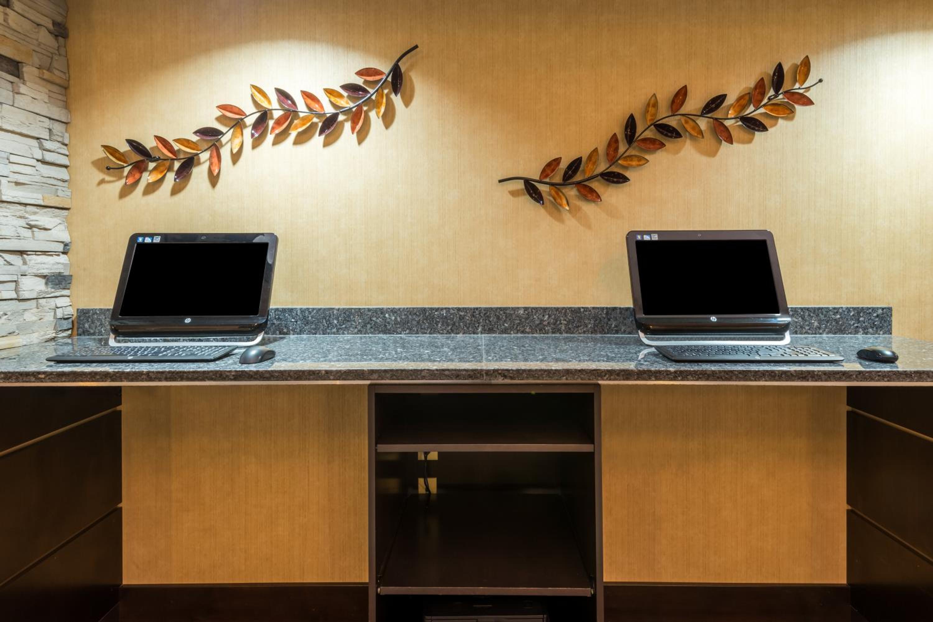 Casper Vacations - Holiday Inn Express Casper I-25, an IHG Hotel - Property Image 27
