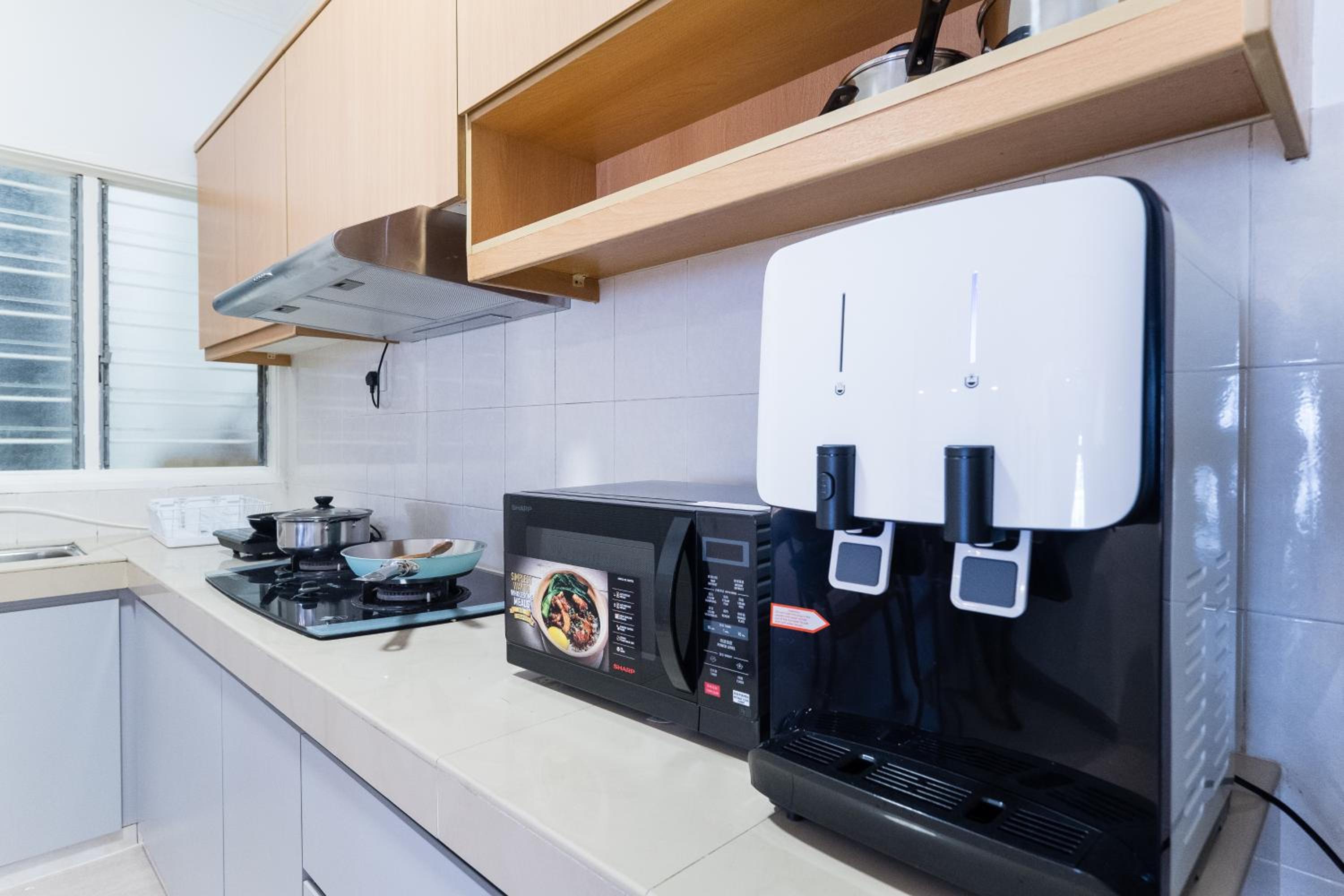 Artistic Comfy 4BR Suites KL