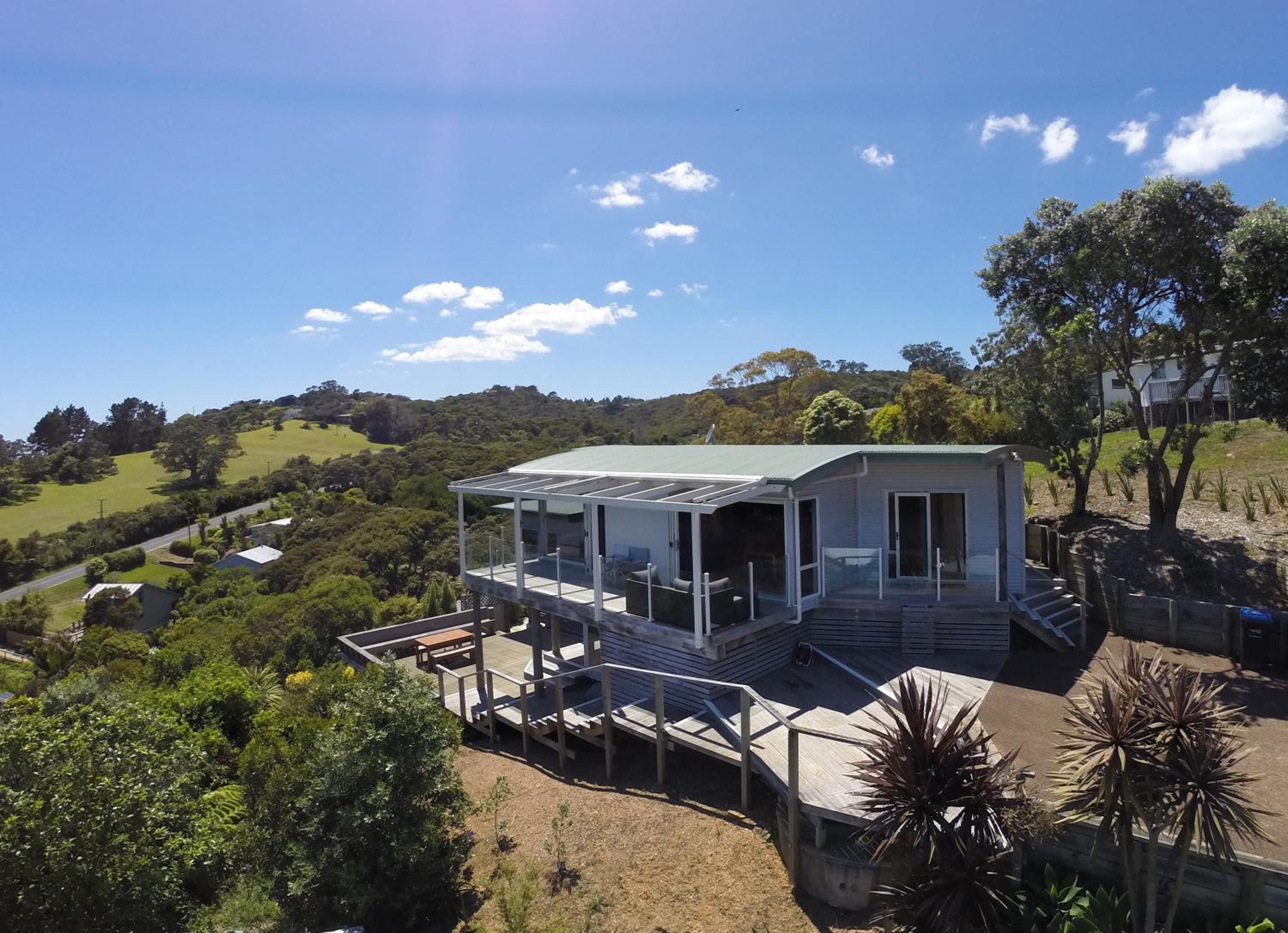 Onetangi Lookout - Stay Waiheke view 5