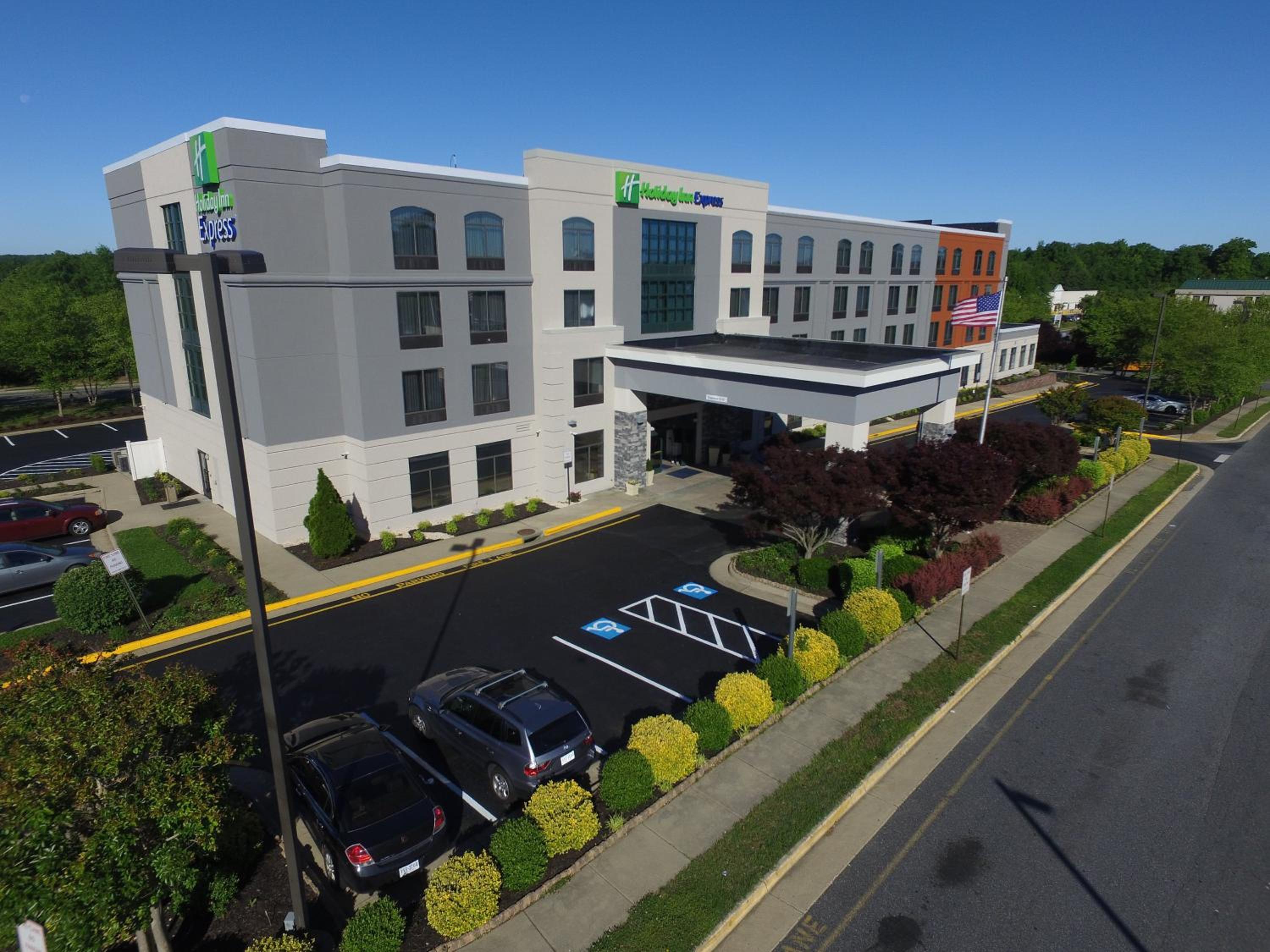 Hotel Holiday Inn Express Quantico - Stafford, an IHG Hotel - Image 1