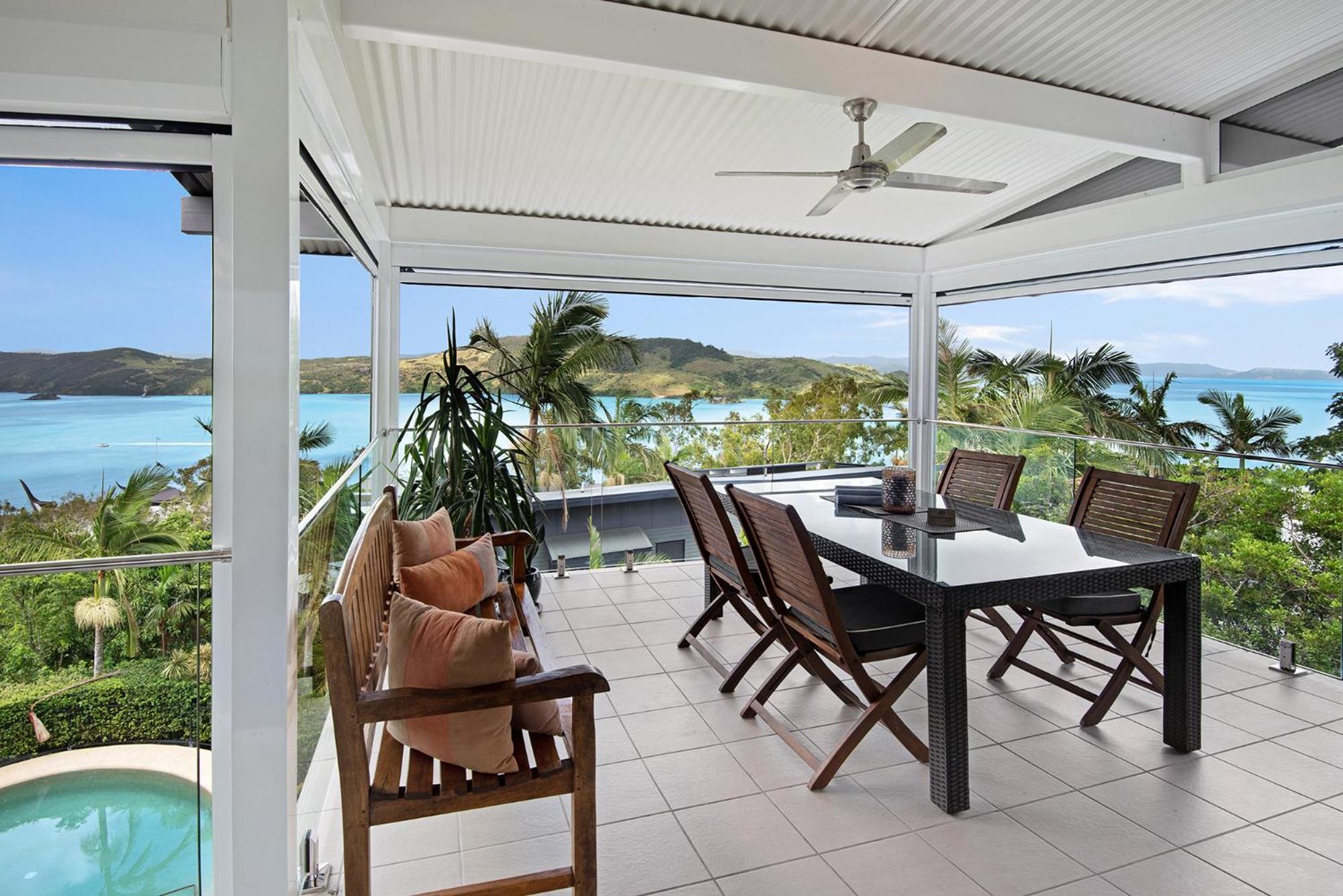 Oasis Apartments on Hamilton Island by HIHA
