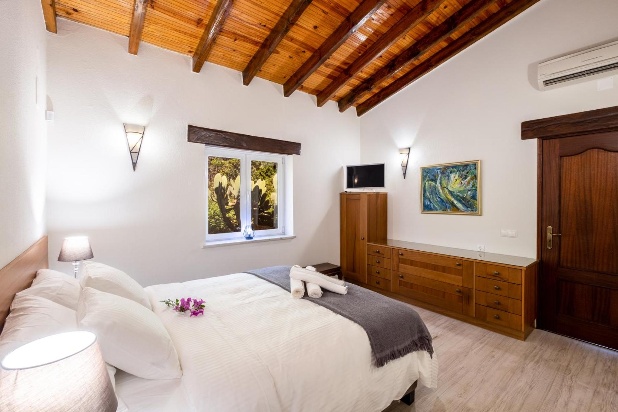 Casa Amada - Private Villa - Heated pool - Free wifi - Air Con