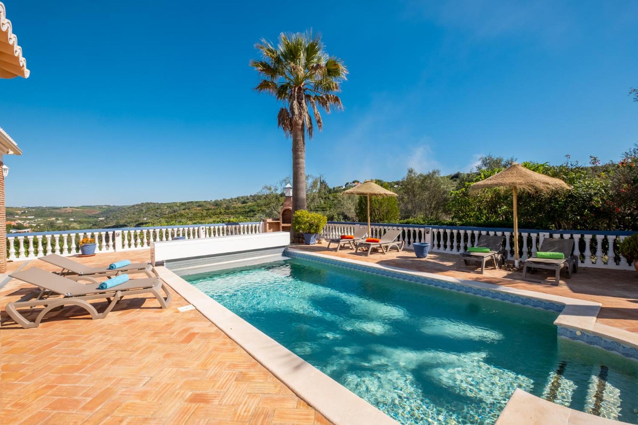 Casa Amada - Private Villa - Heated pool - Free wifi - Air Con, photo 2