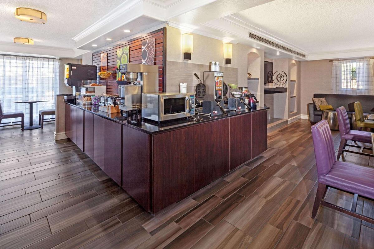 hotel reception