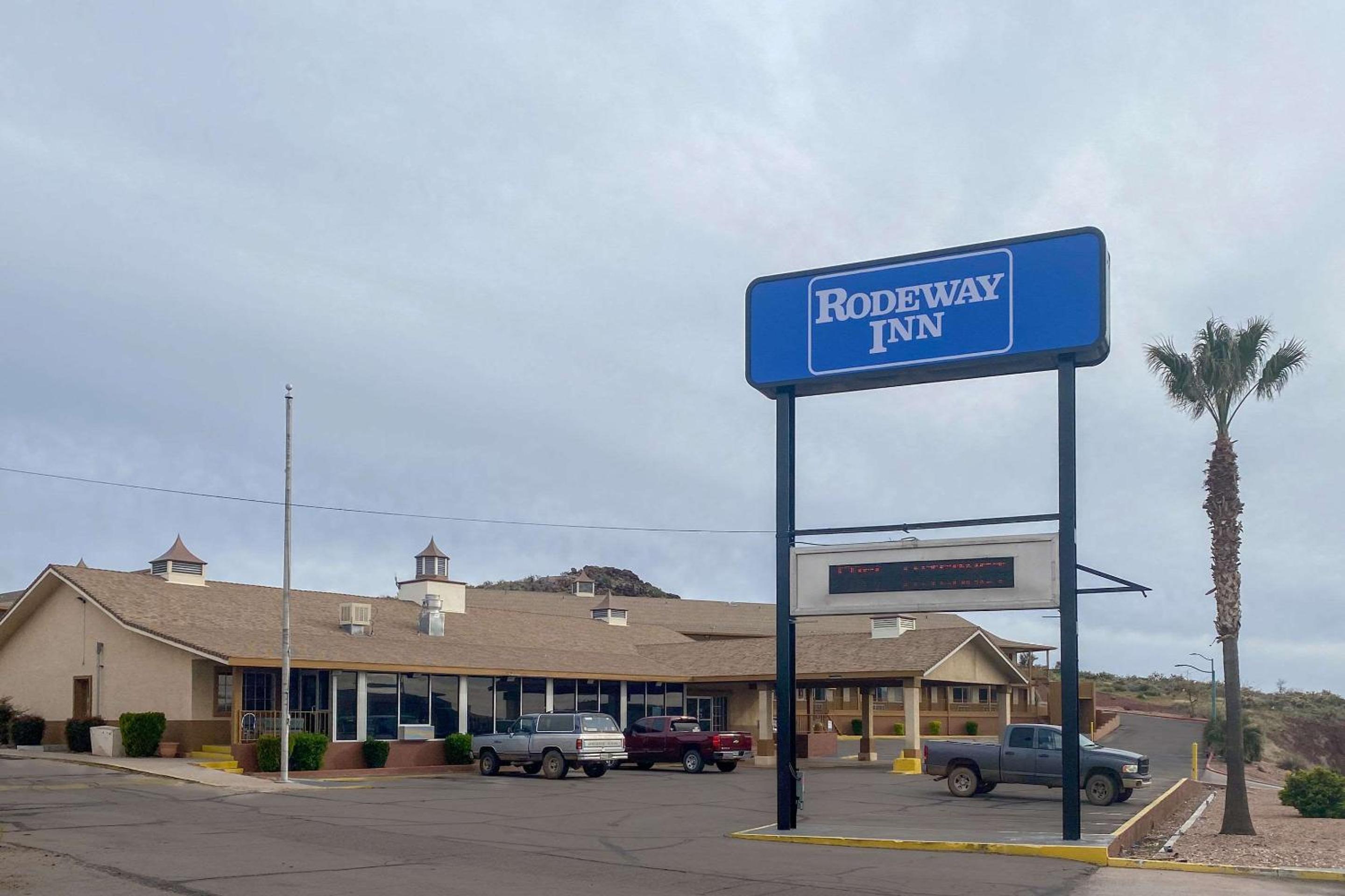 Kingman Vacations - Rodeway Inn Kingman Route 66 - Property Image 3
