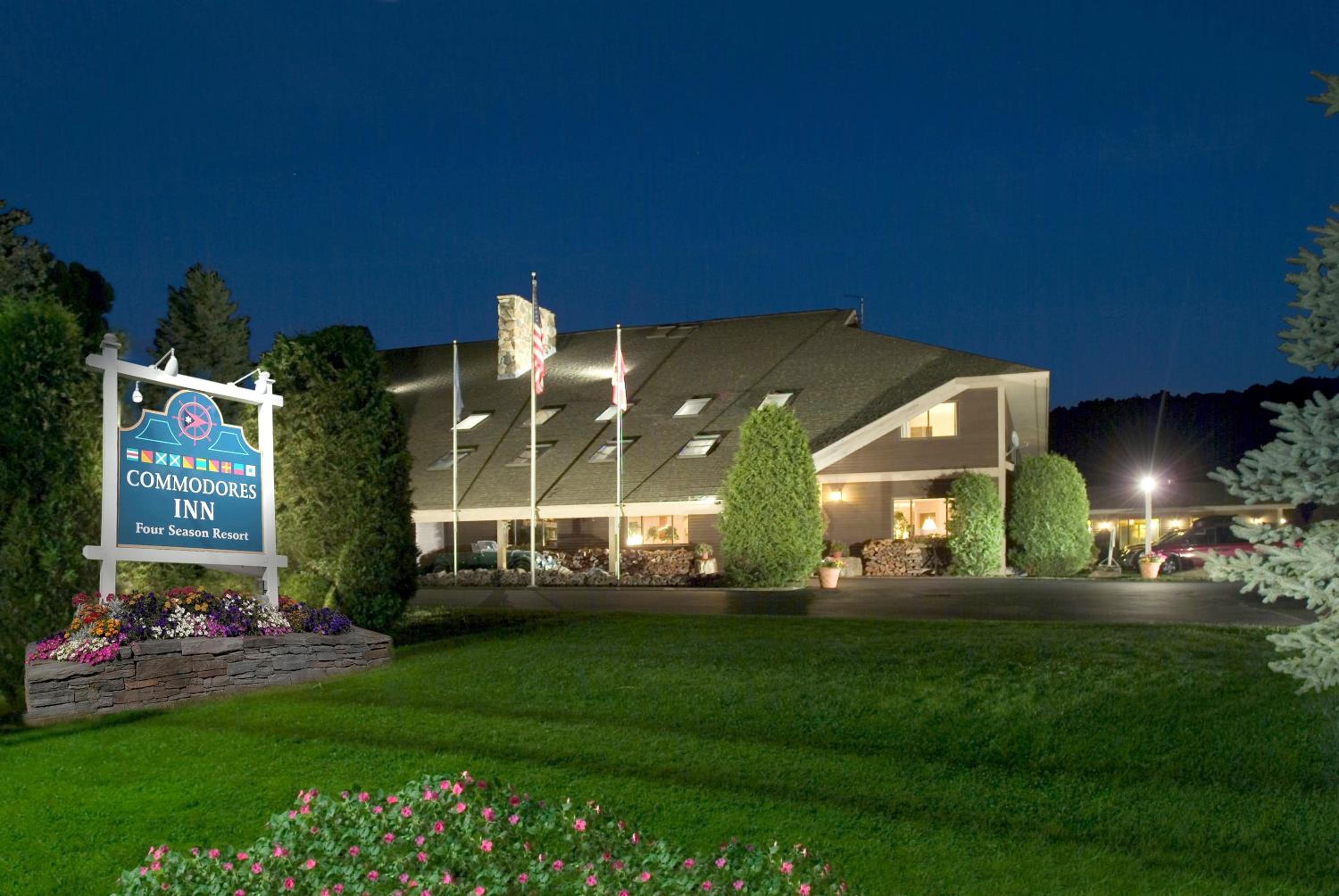 Hotel Commodores Inn - Image 1