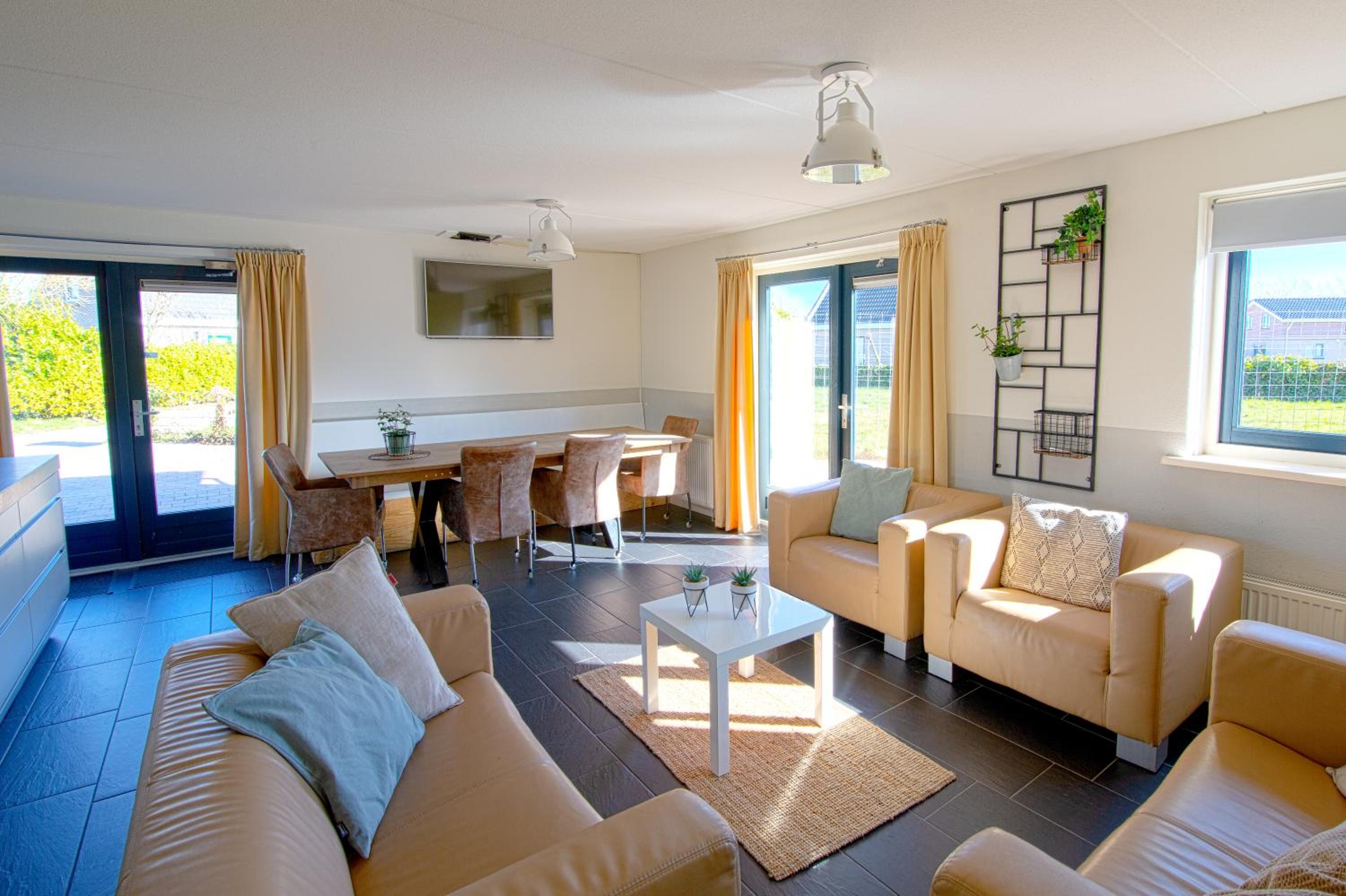 Luxus Familienvilla mit Jacuzzi & Sauna view 5
