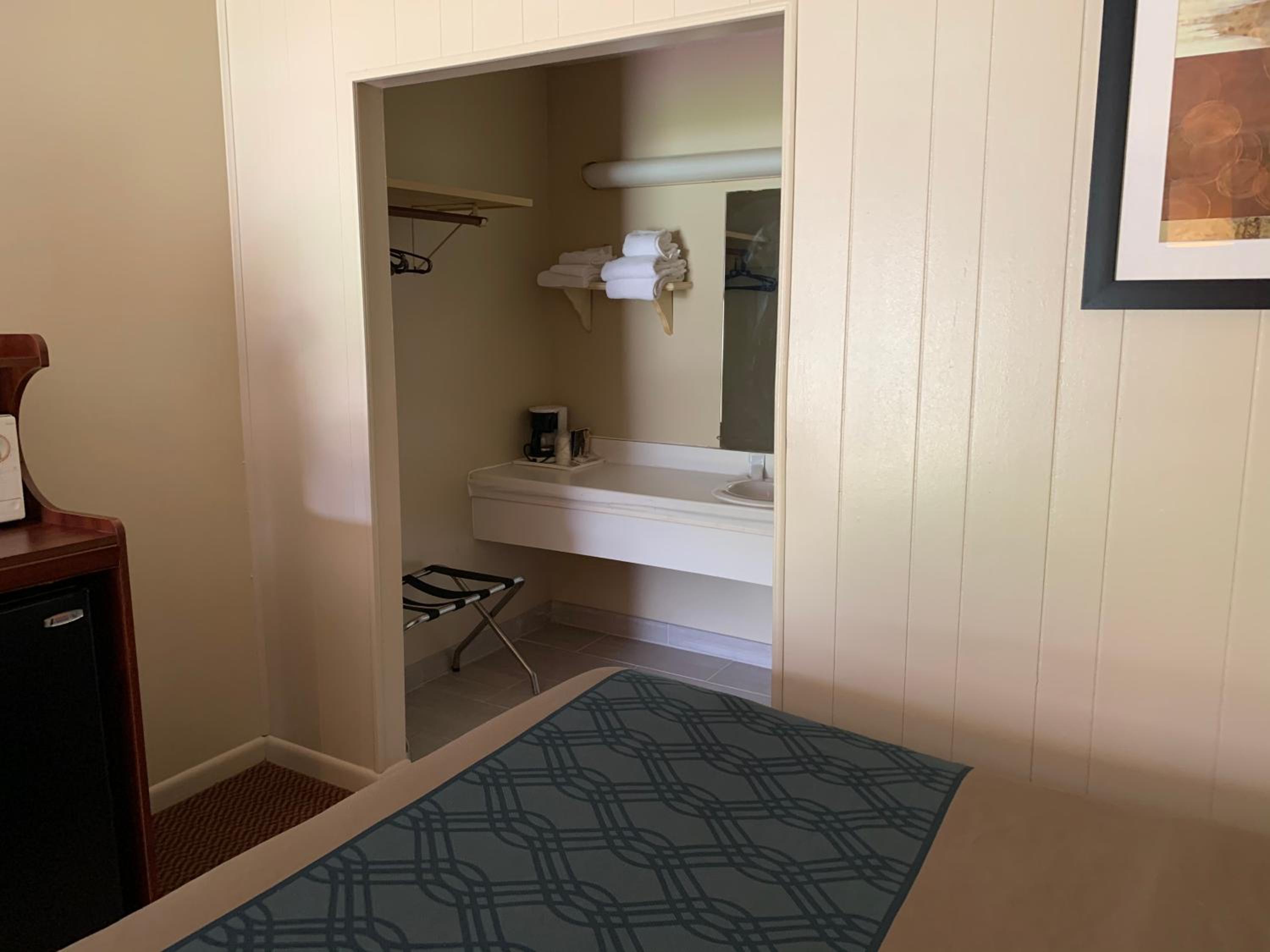 Travelowes Motel - Maggie Valley