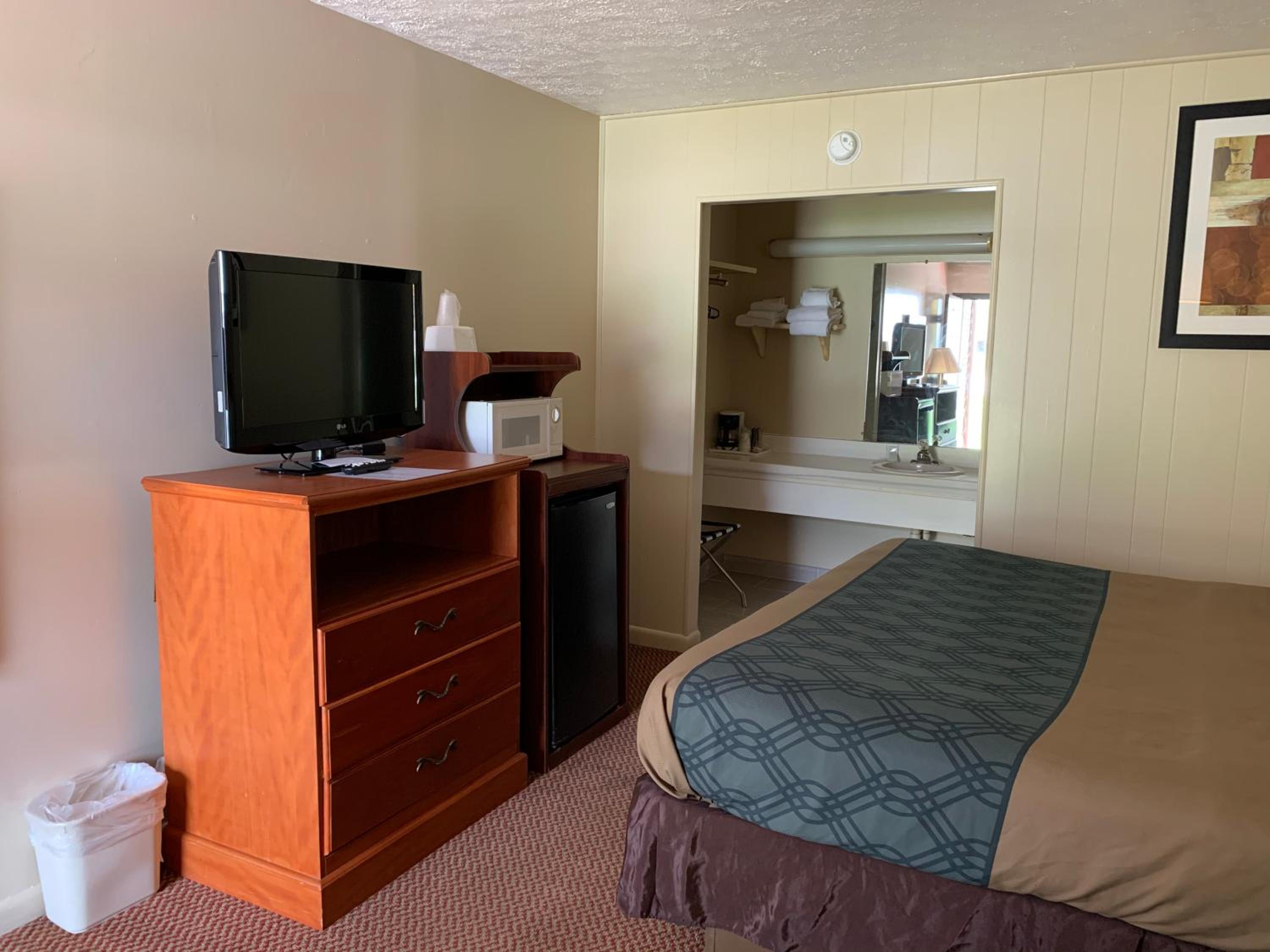 Travelowes Motel - Maggie Valley