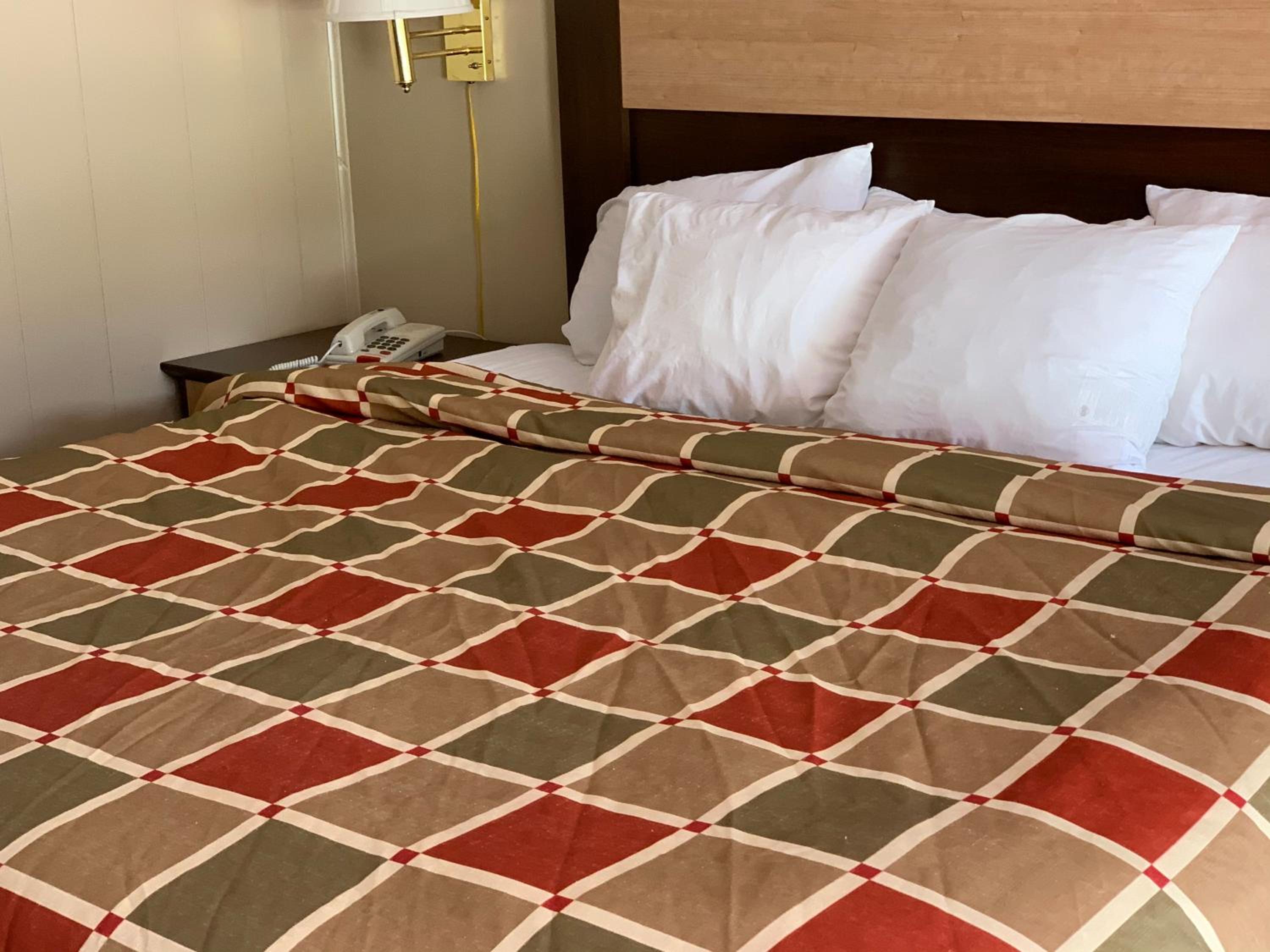 Travelowes Motel - Maggie Valley