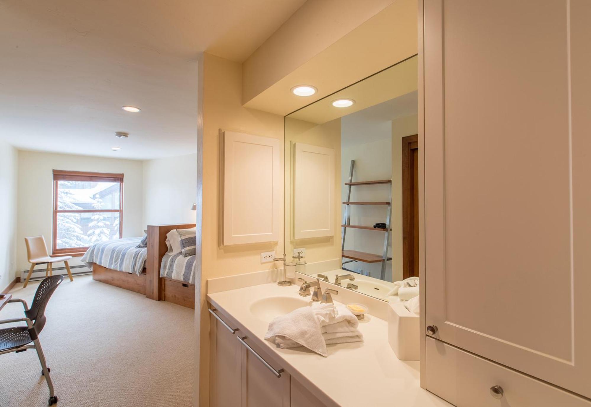 Northwood's Ski-In Ski-Out by Vail Realty - Property Image 4