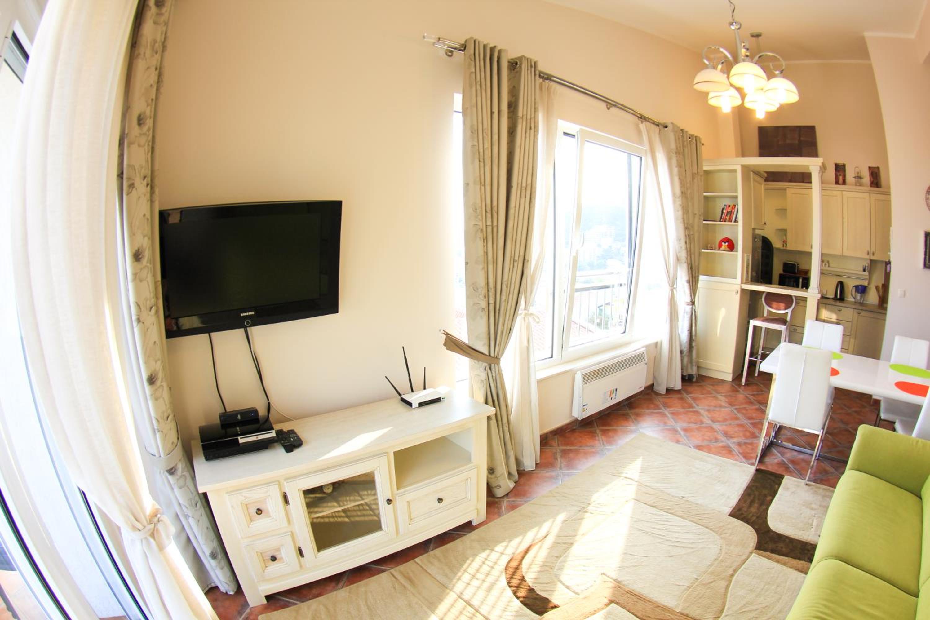Mila & Aleksandr Apartments
