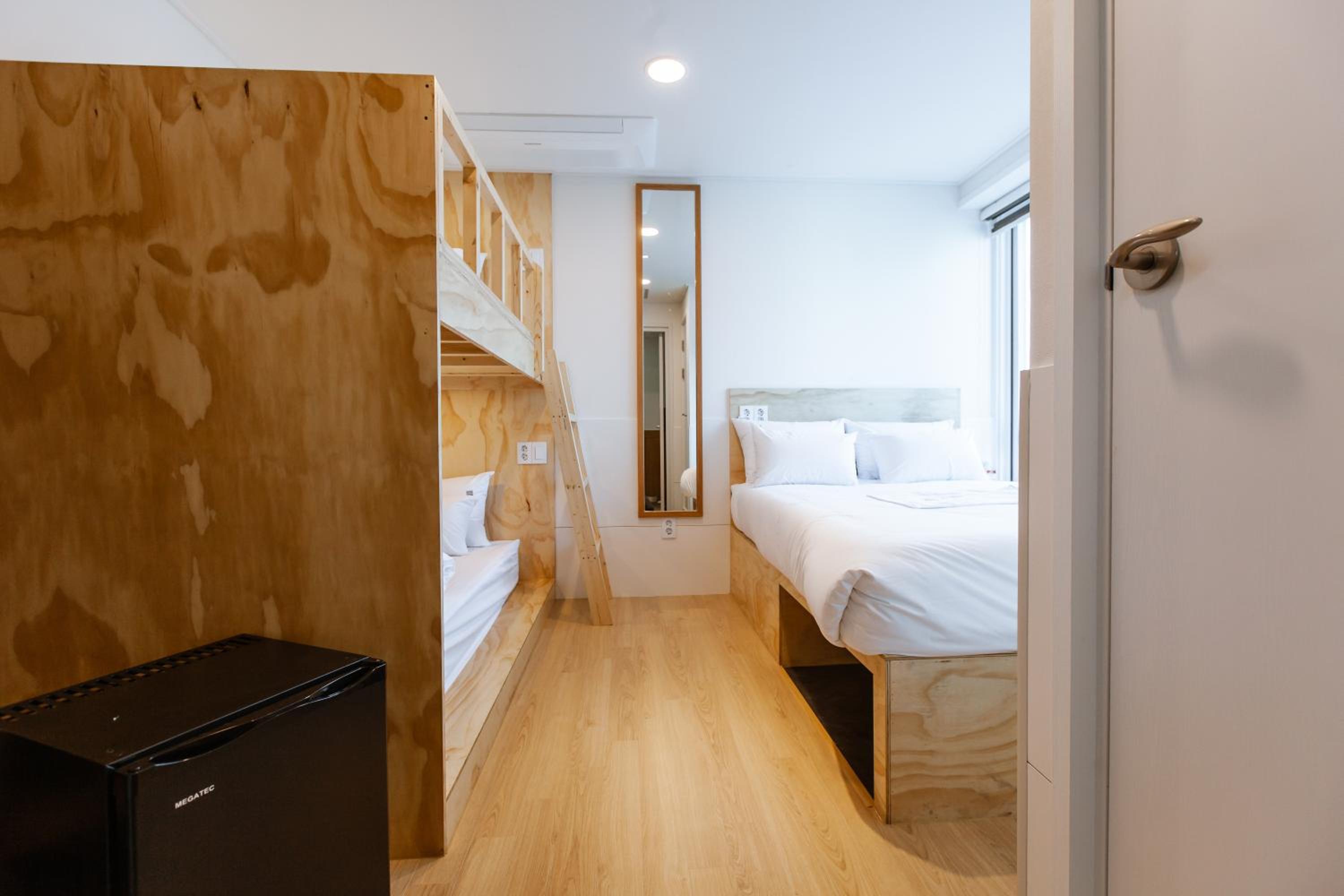 Step Inn Myeongdong 1
