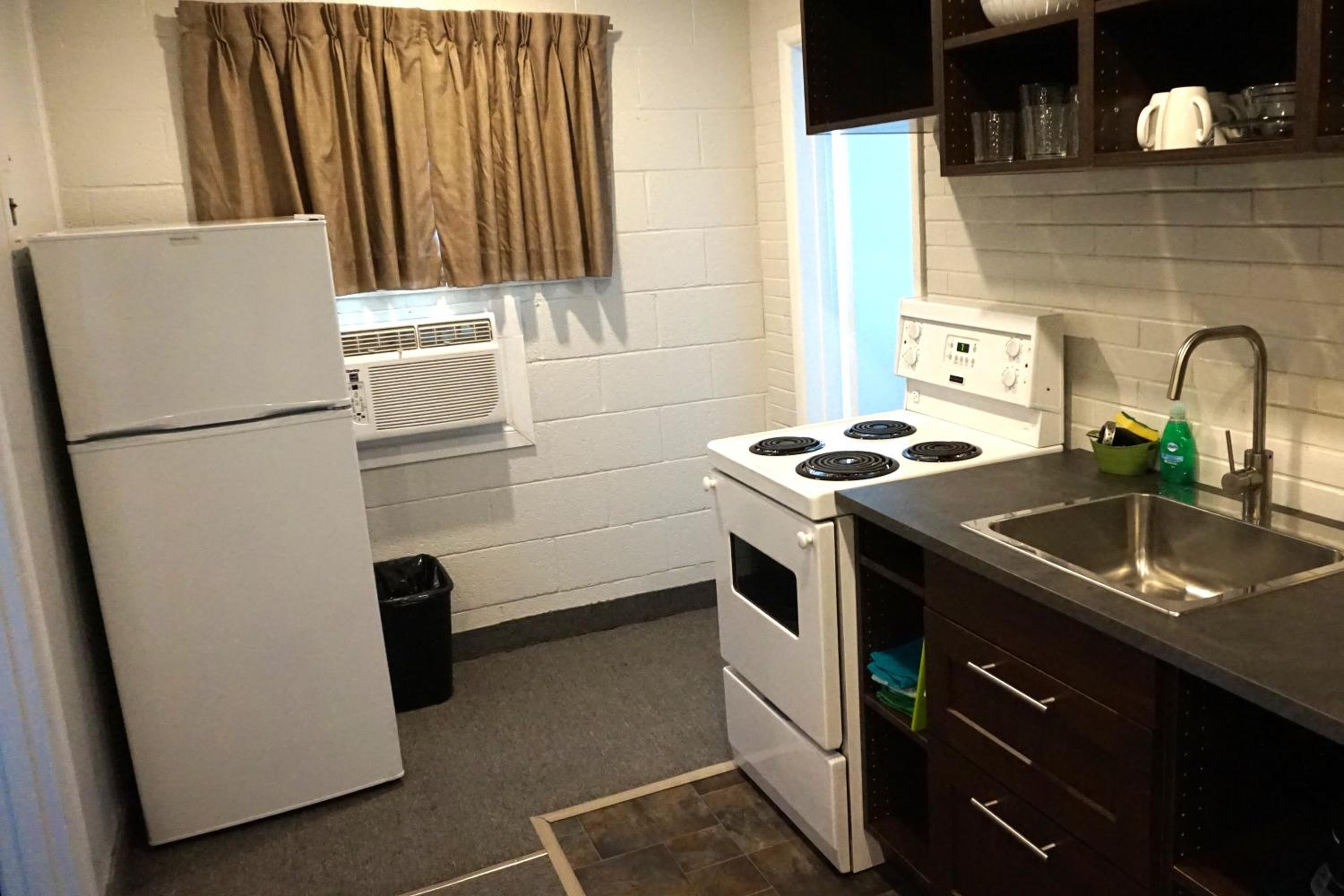 Caravel Motel