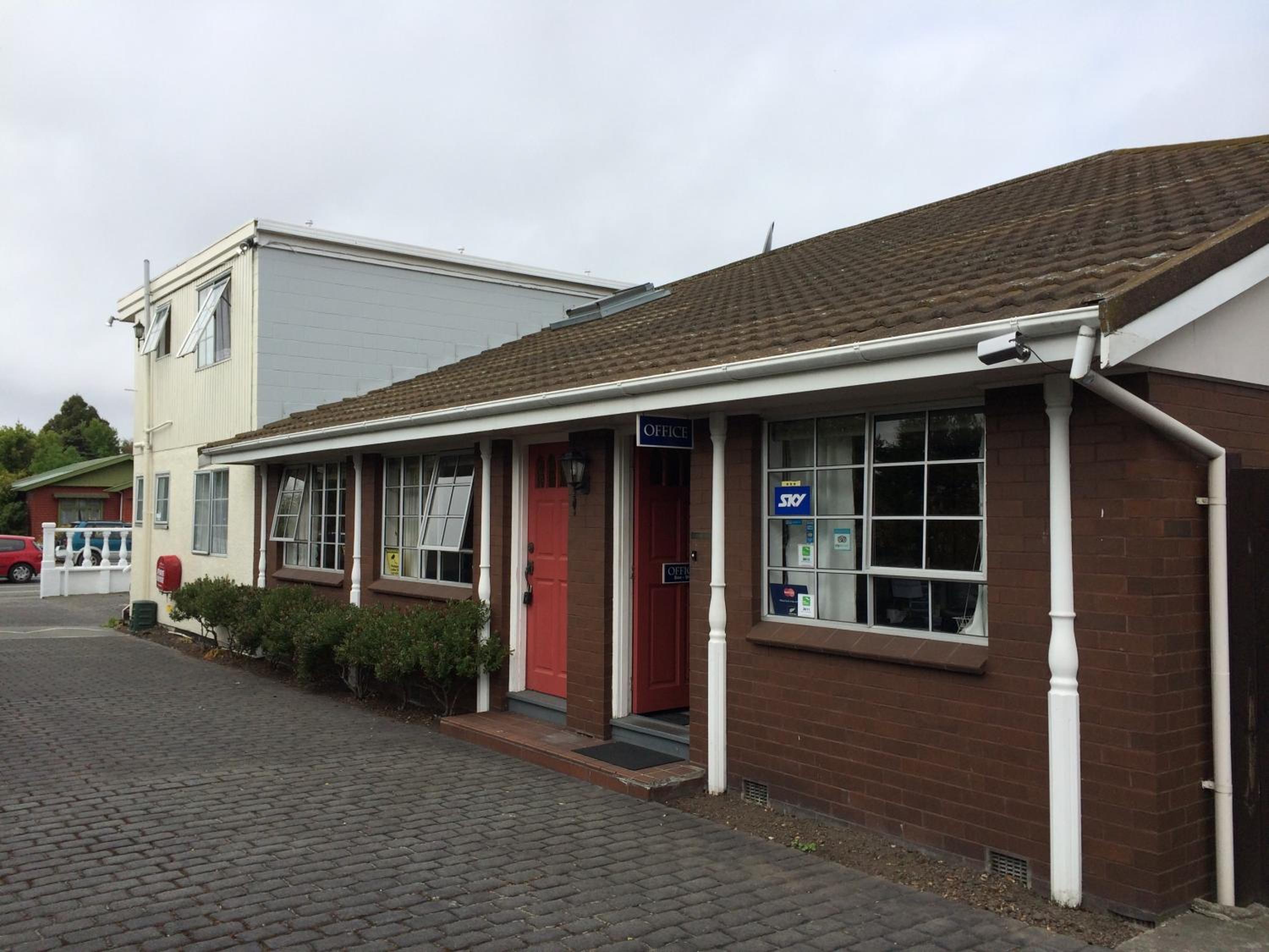 Ferry Motel