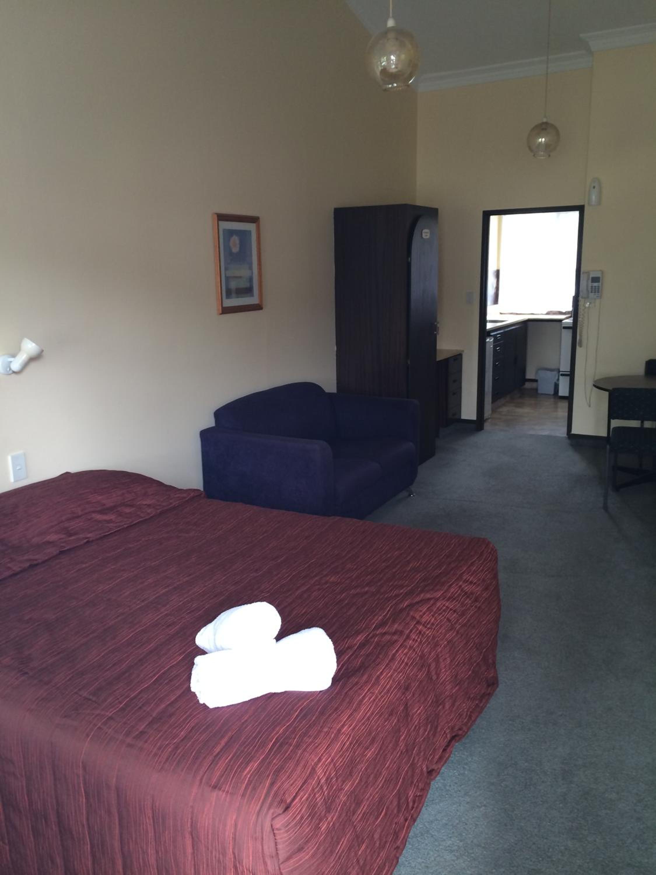 Ferry Motel