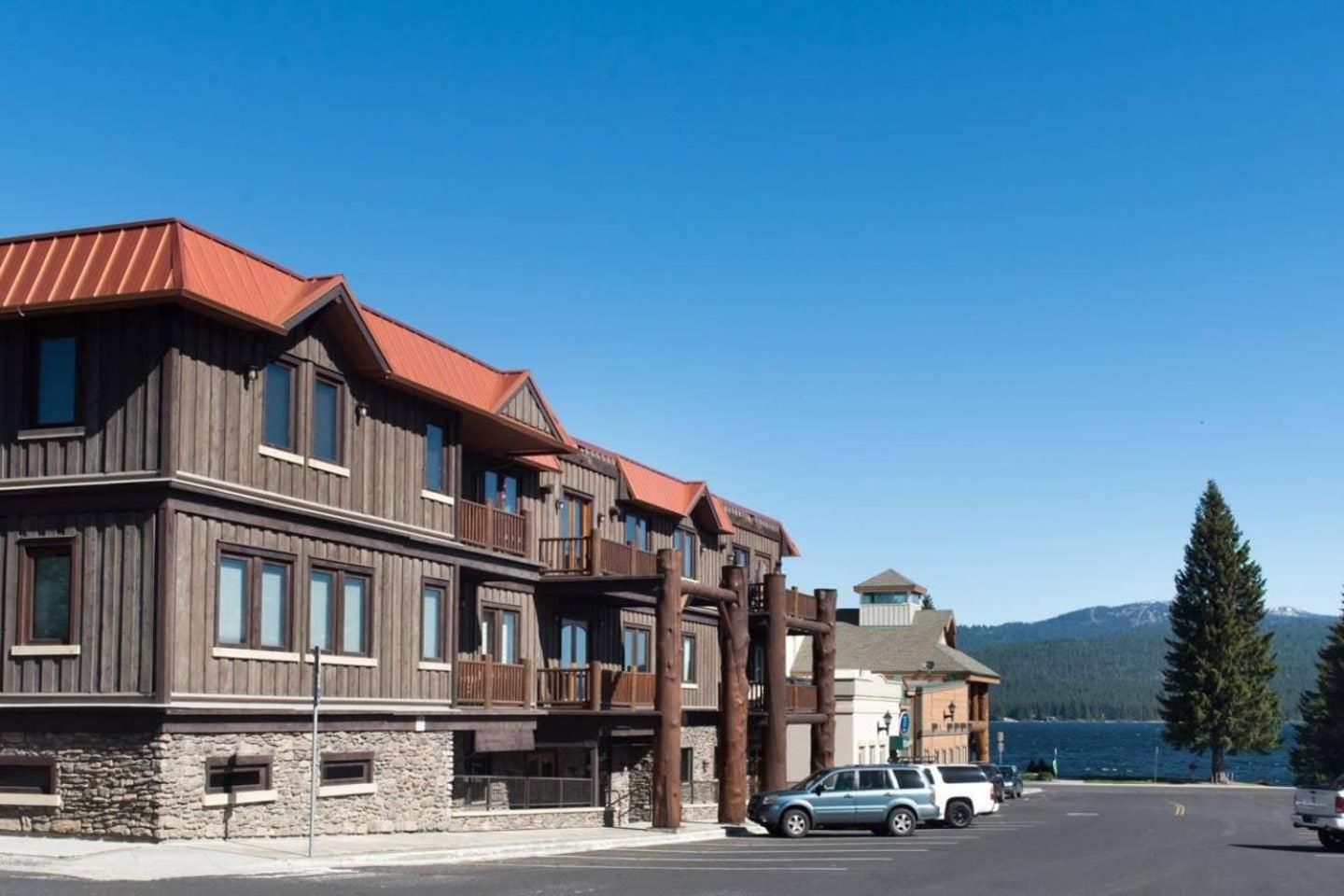 TimberCrest Downtown Lakeview Condo North by Casago - Donerightmanagement
