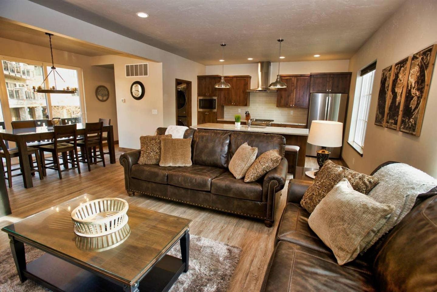 Suite Retreat by Casago McCall - Donerightmanagement view 3