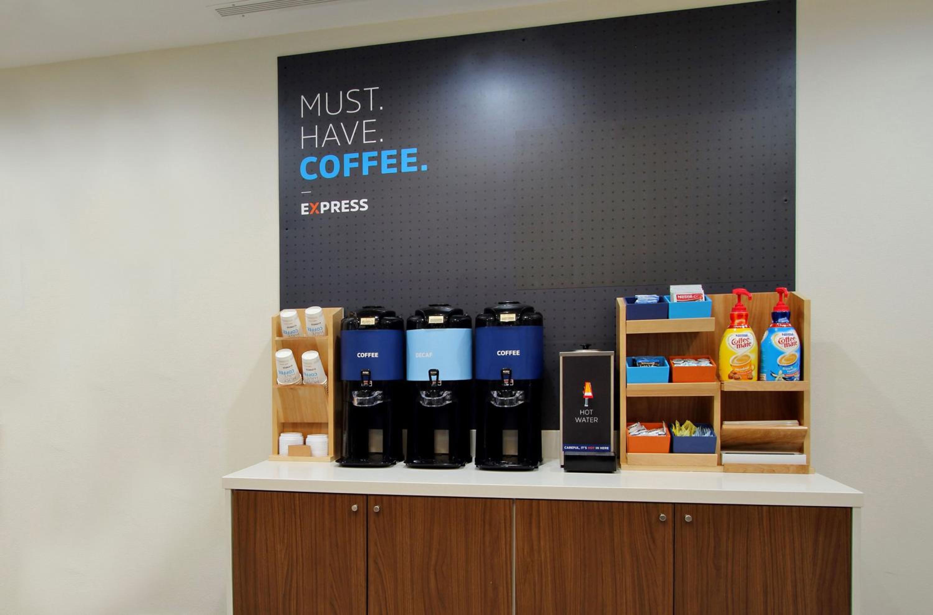 Van Nuys Vacations - Holiday Inn Express Van Nuys, an IHG Hotel - Property Image 30