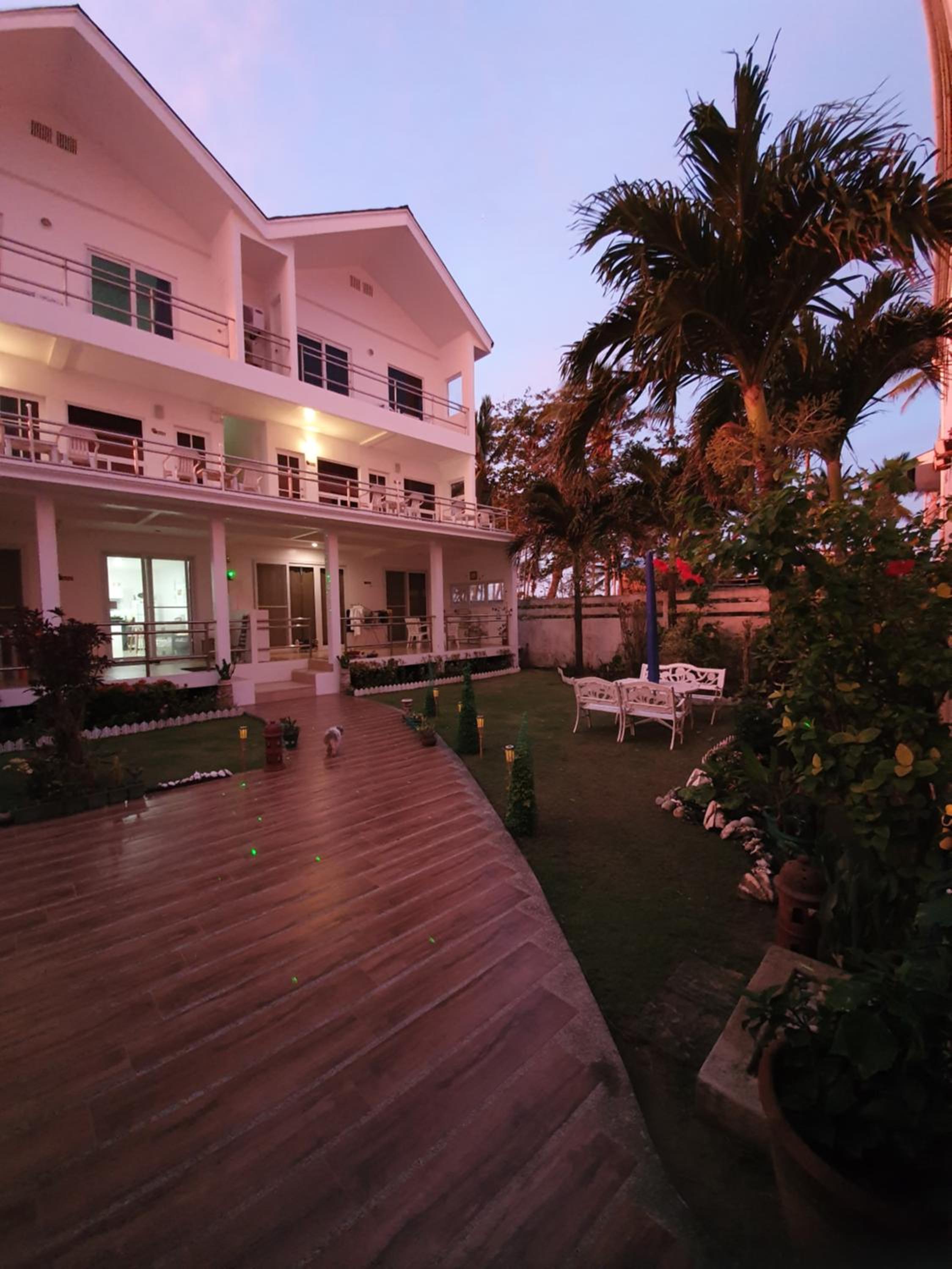 ClubBoracay Apartelle view 2