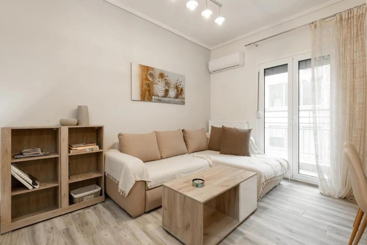 Downtown City Apartment photo 5
