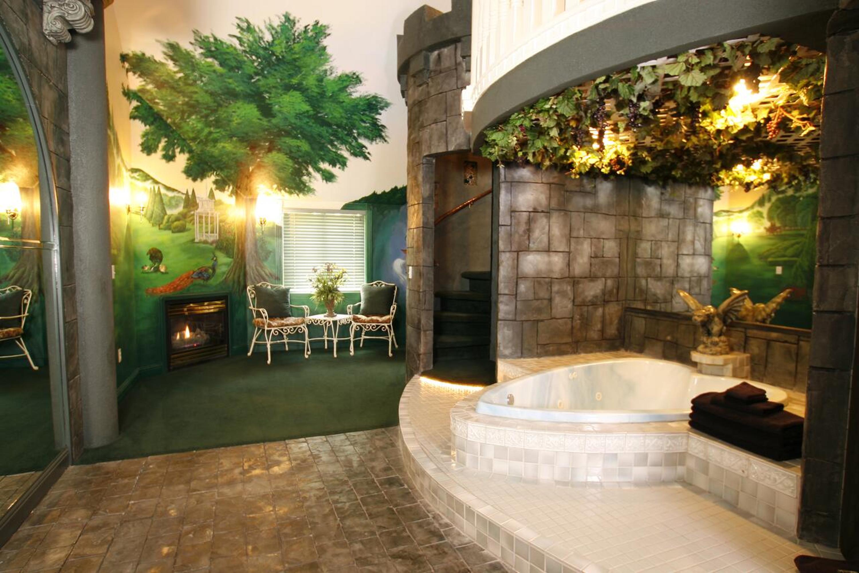 Black Swan Inn Luxurious Theme Rooms