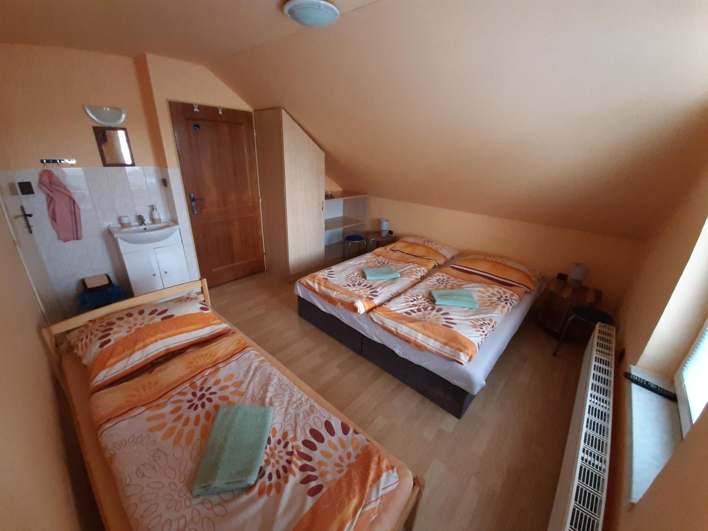 Penzion a Chatový Camp Havraníky u NP Podyjí