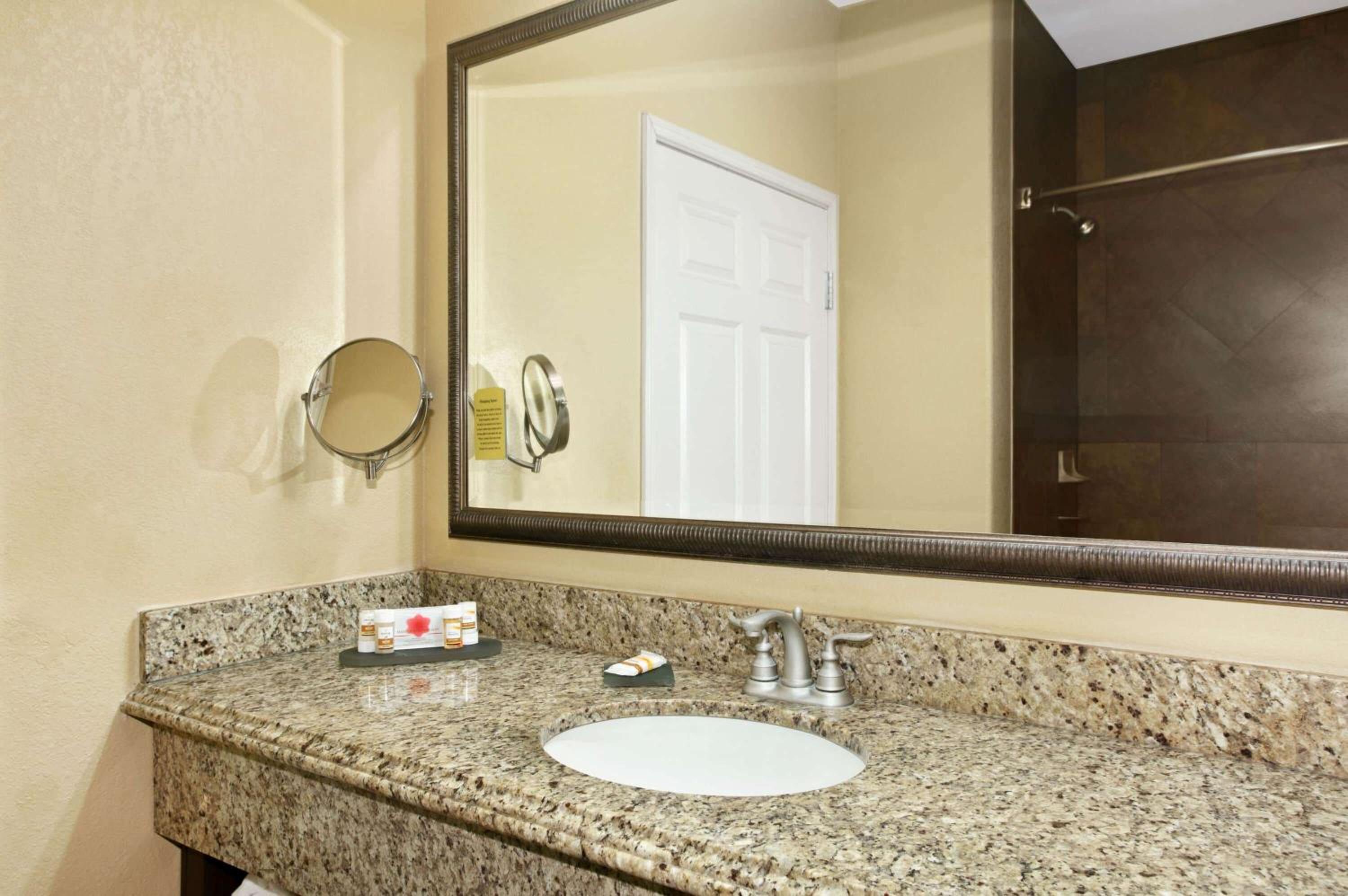 Marble Falls Vacations - La Quinta by Wyndham Marble Falls - Property Image 58
