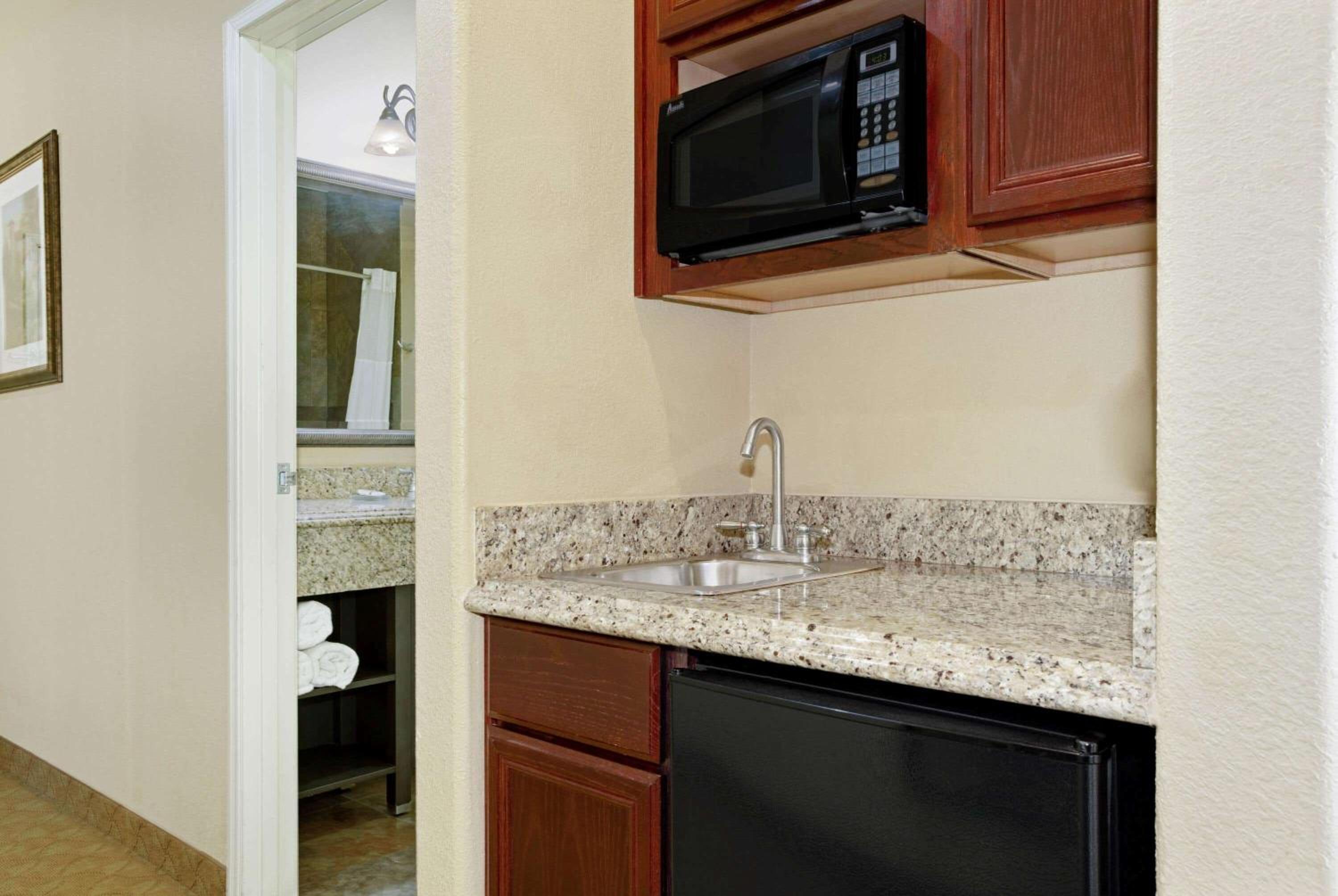 Marble Falls Vacations - La Quinta by Wyndham Marble Falls - Property Image 57