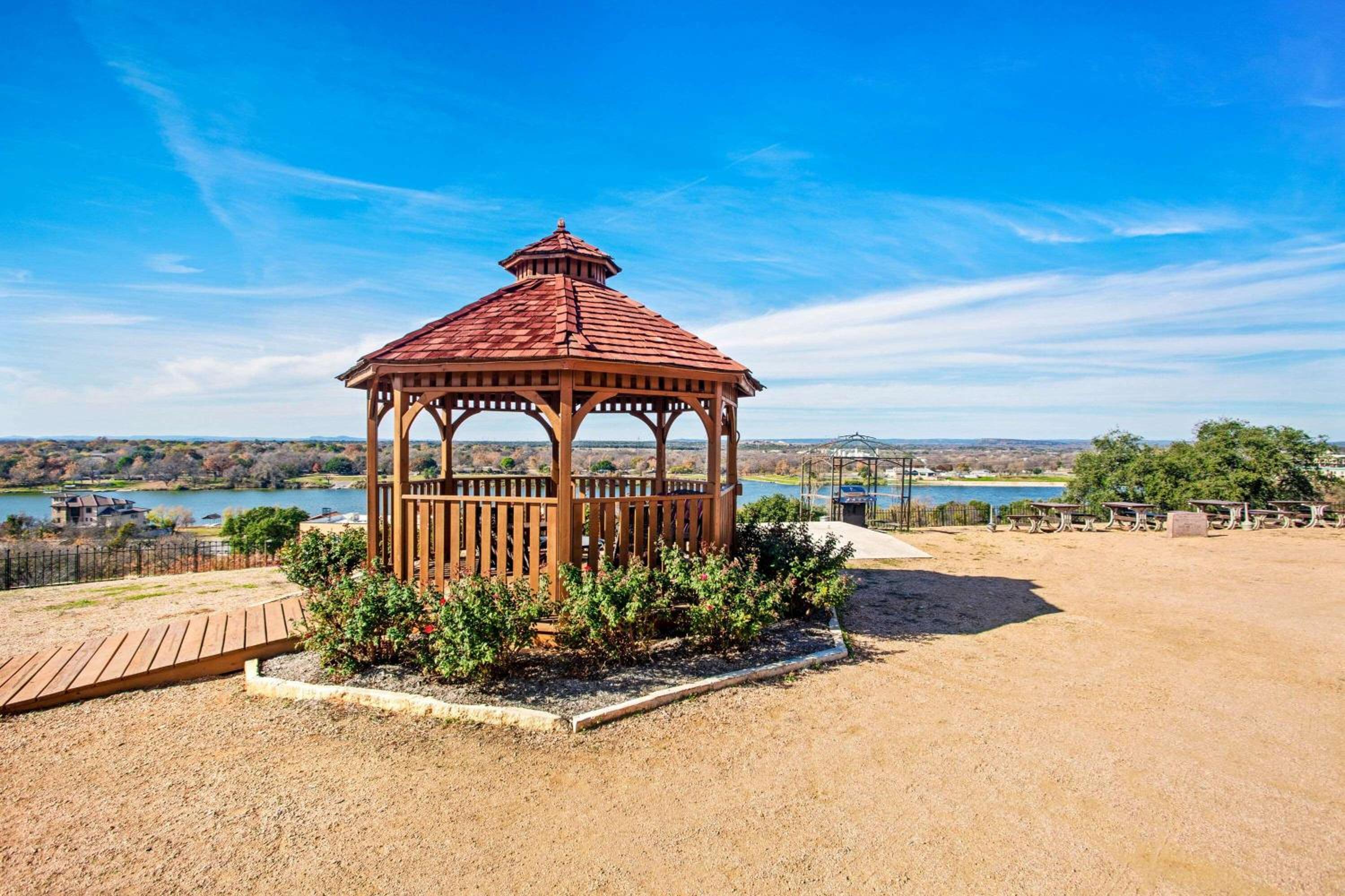 Marble Falls Vacations - La Quinta by Wyndham Marble Falls - Property Image 108