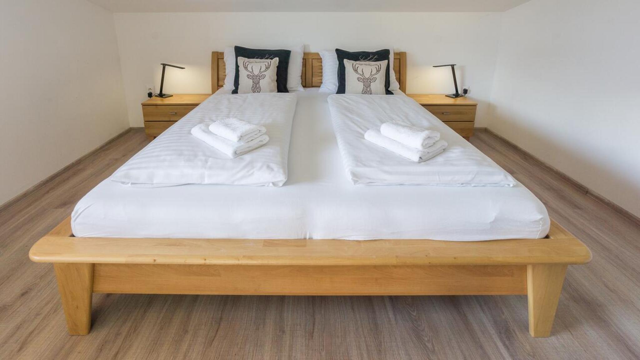 Praga Apartments & Restaurant Zell am See-Kaprun