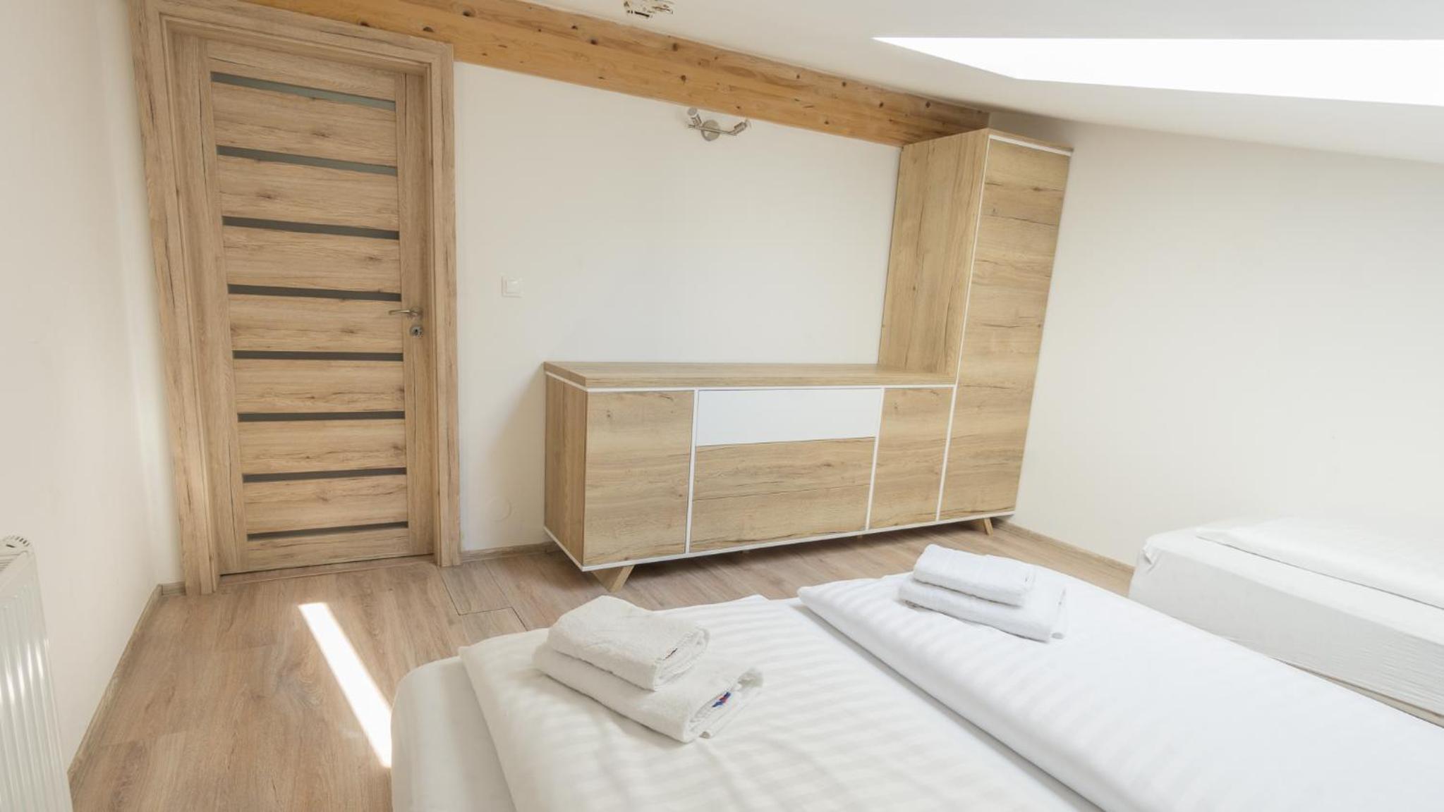 Praga Apartments & Restaurant Zell am See-Kaprun