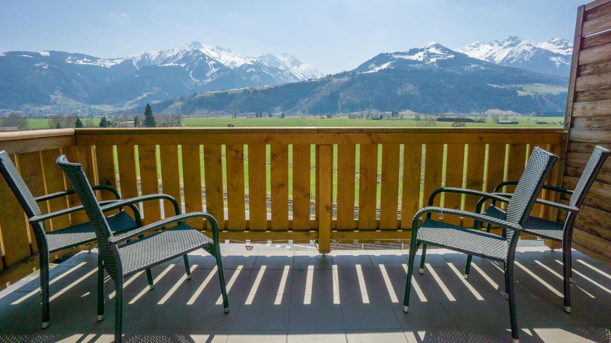 Praga Apartments & Restaurant Zell am See-Kaprun