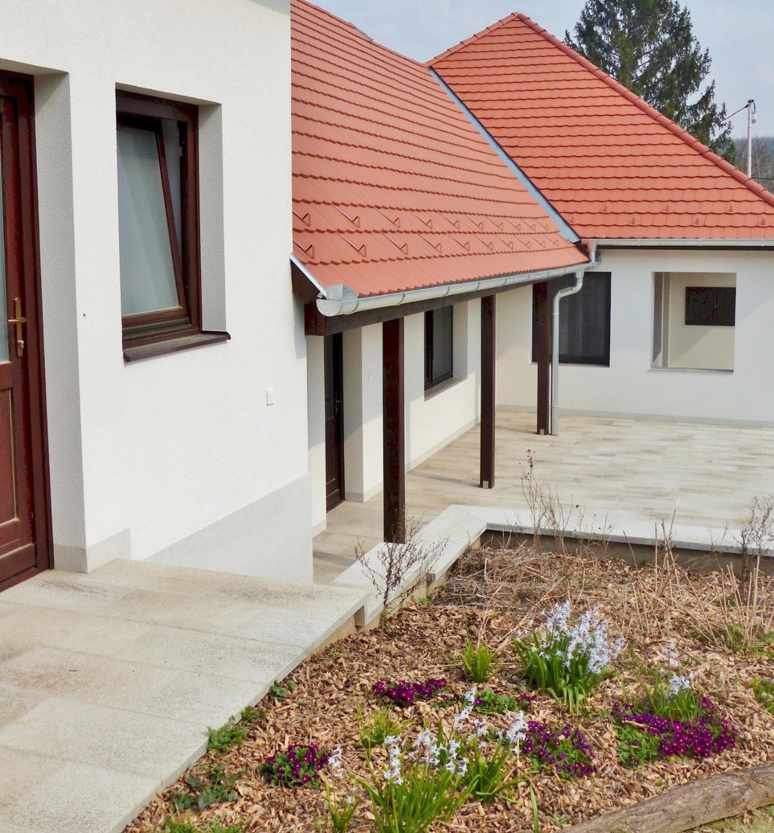 Guest House Magyarlukafa view 2