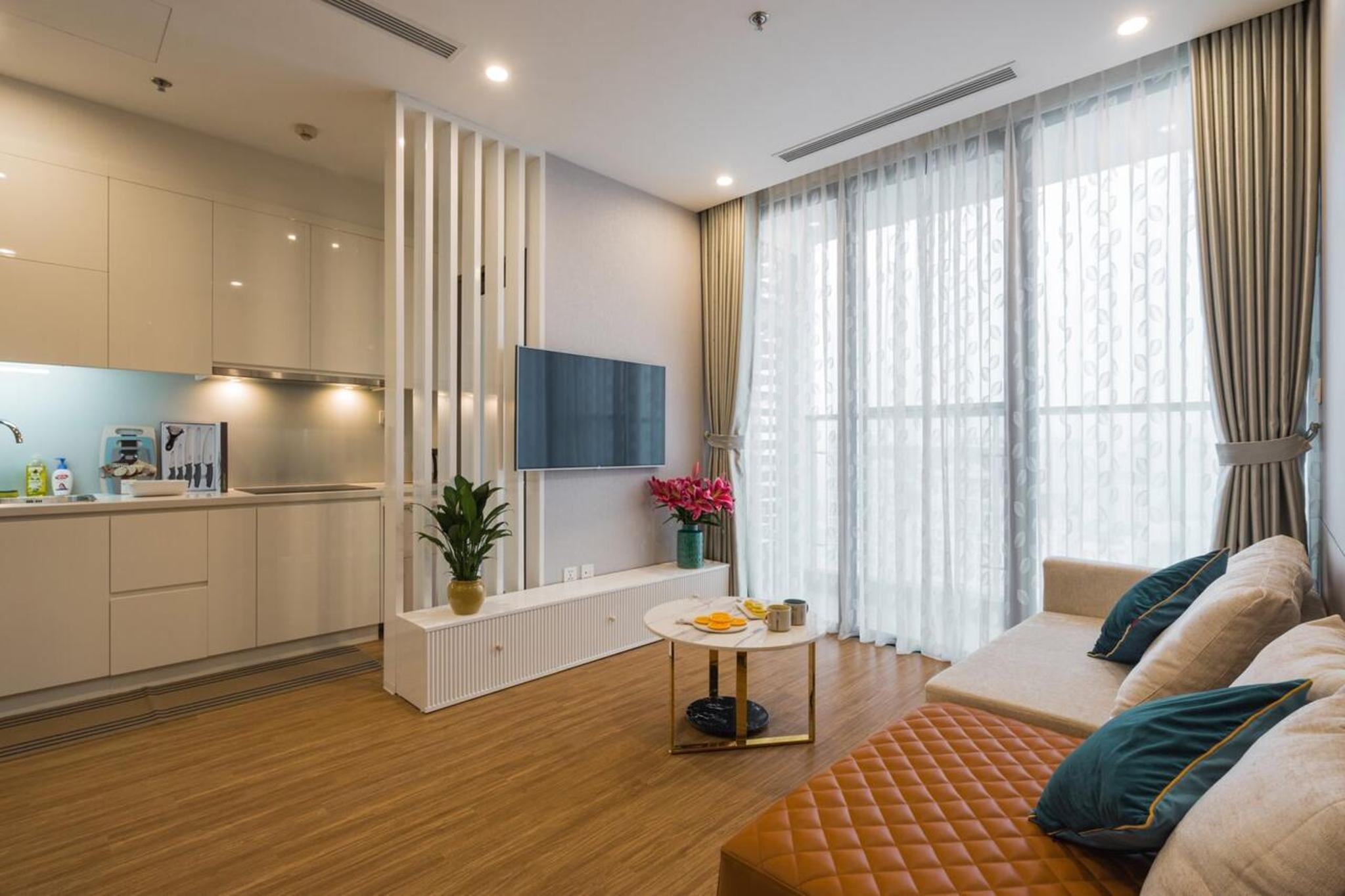 BOM HOMES- VINHOMES SKYLAKE- SERVICE APARTMENt