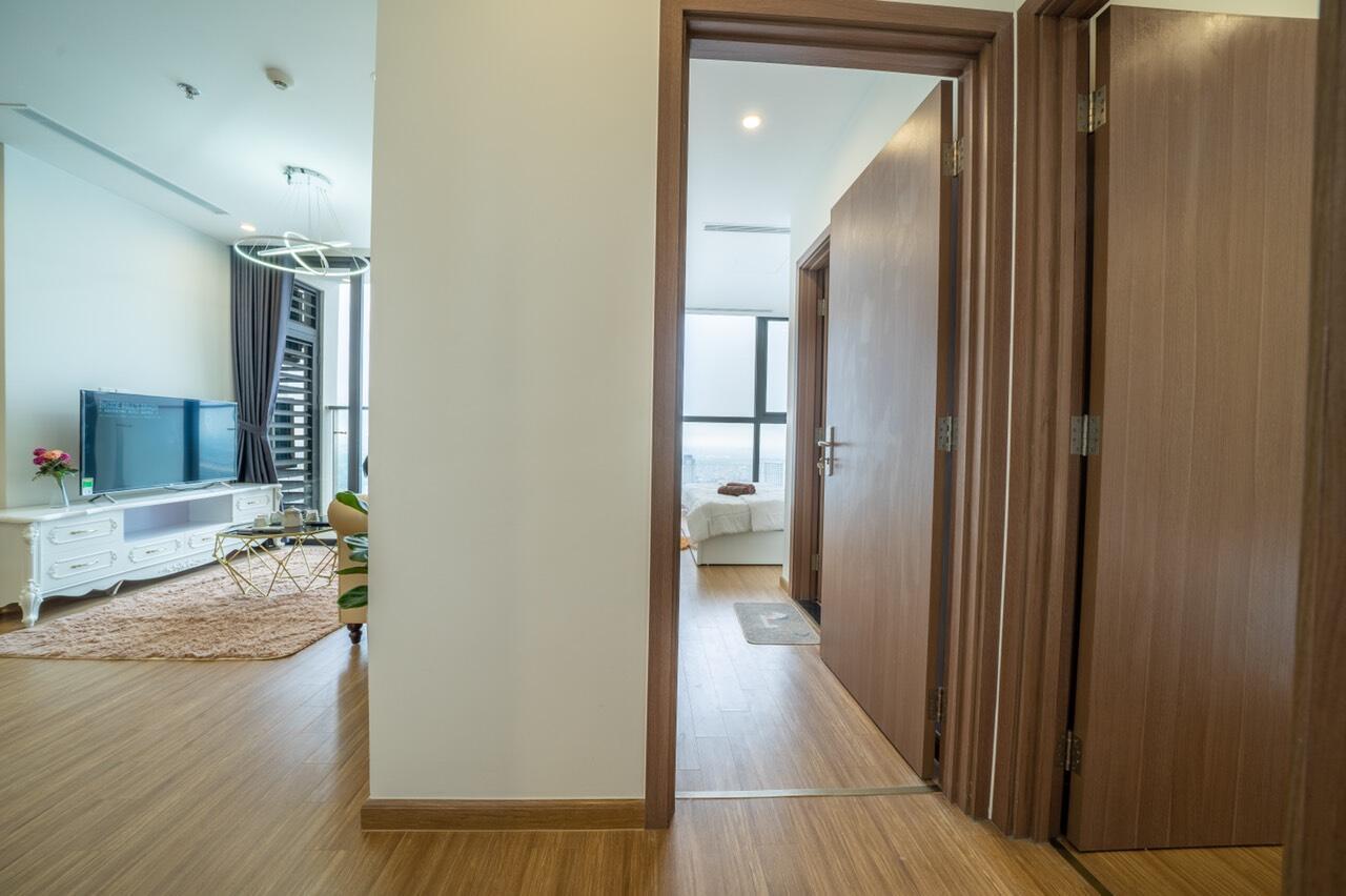 BOM HOMES- VINHOMES SKYLAKE- SERVICE APARTMENt