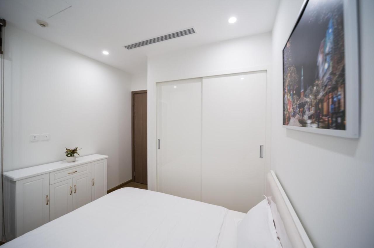 BOM HOMES- VINHOMES SKYLAKE- SERVICE APARTMENt