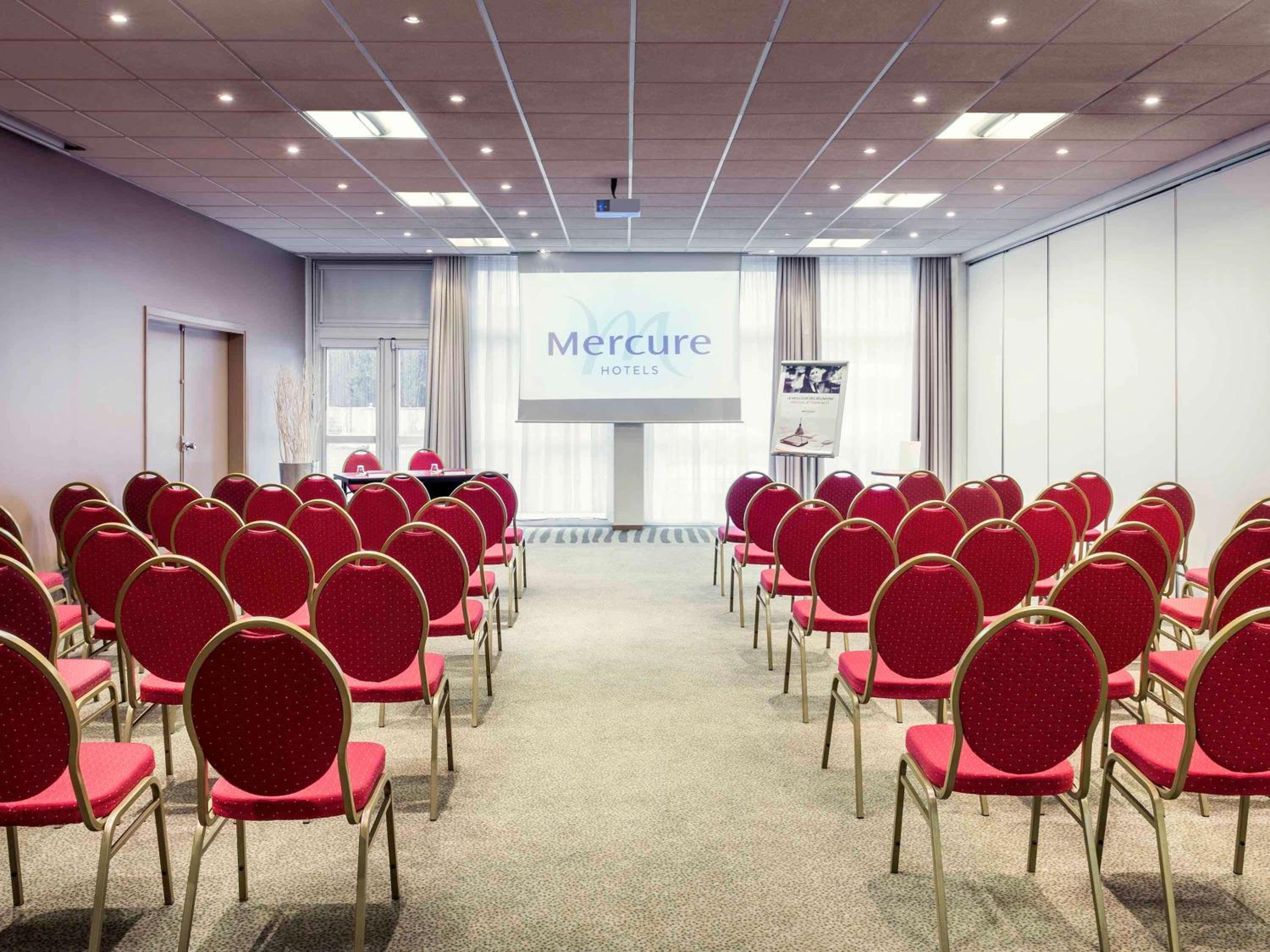 Le Blanc-Mesnil Vacations - Mercure Paris Le Bourget Aeroport - Property Image 3