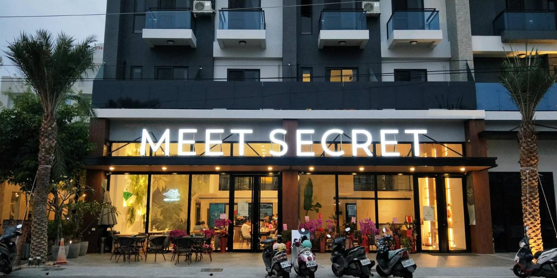 Meet Secret B&B