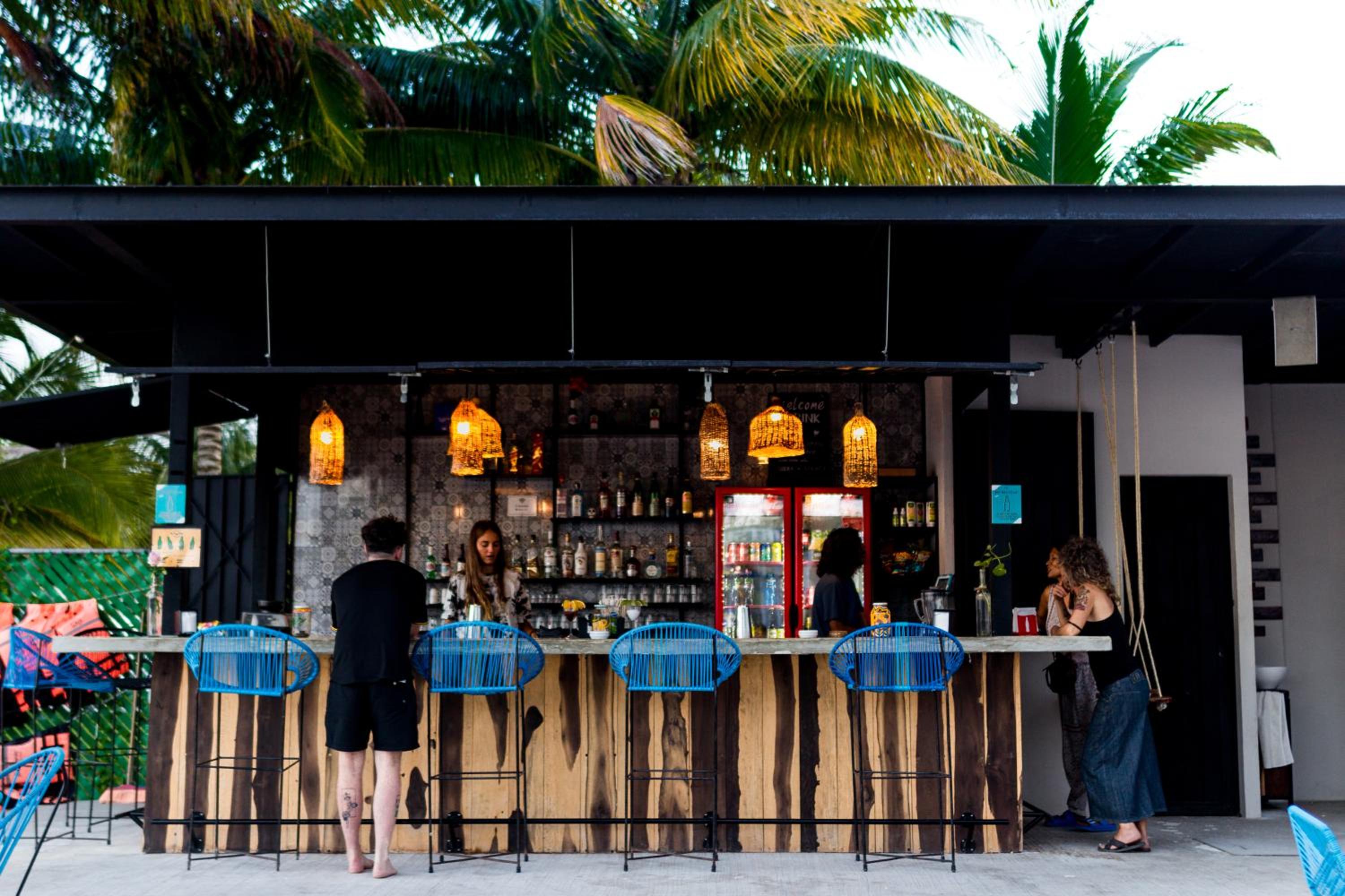 The Yak Lake House - Hostal Bacalar view 5