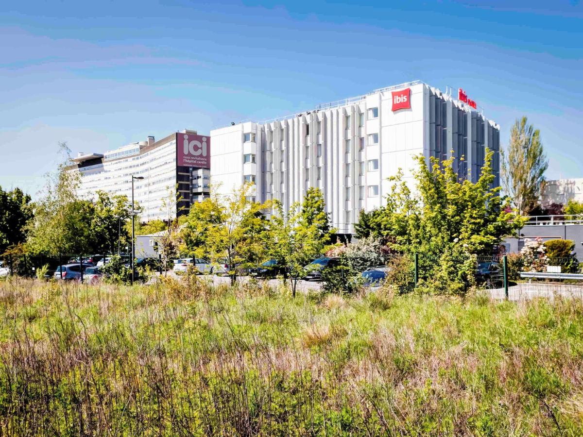 hotel building