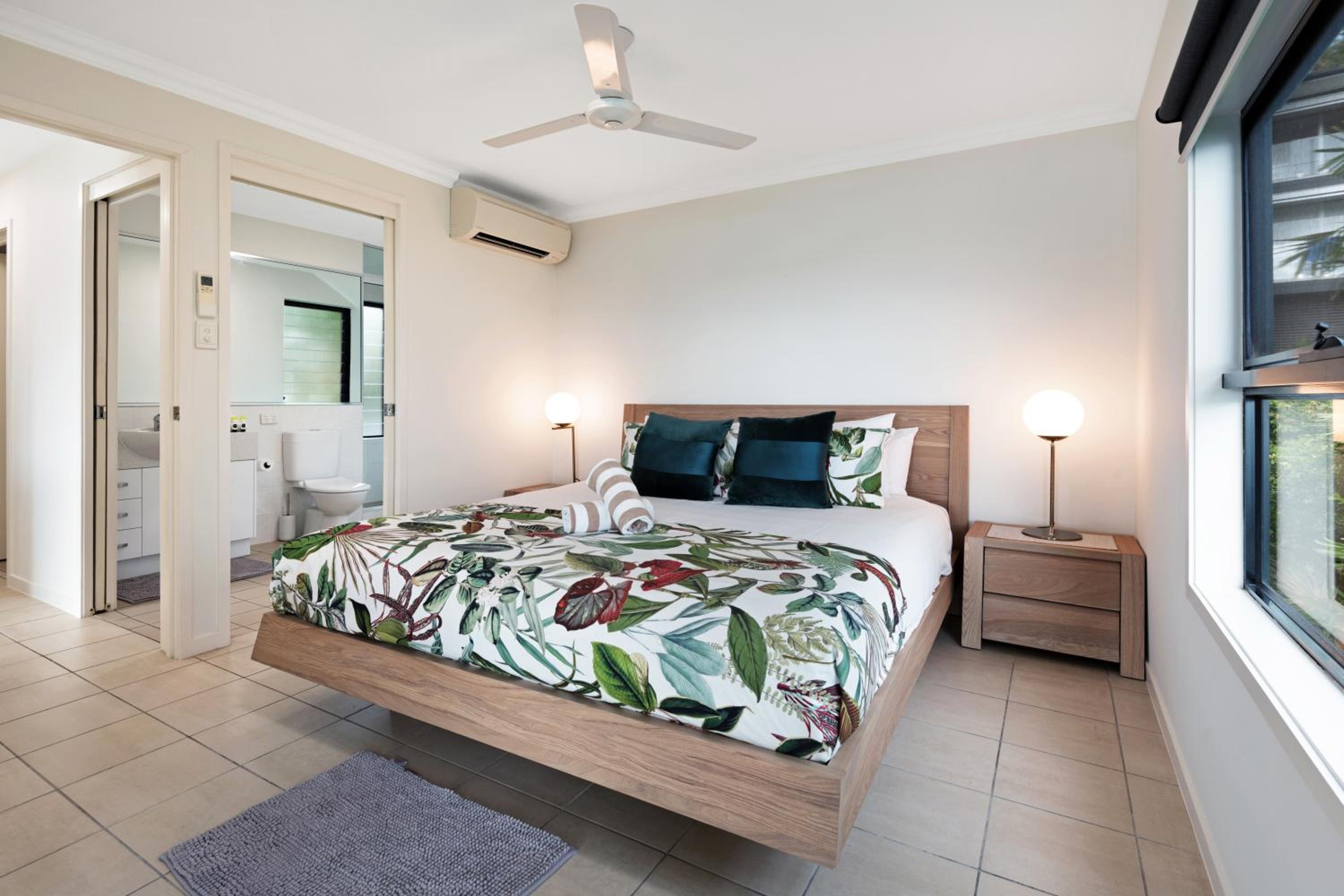 Oasis Apartments on Hamilton Island by HIHA