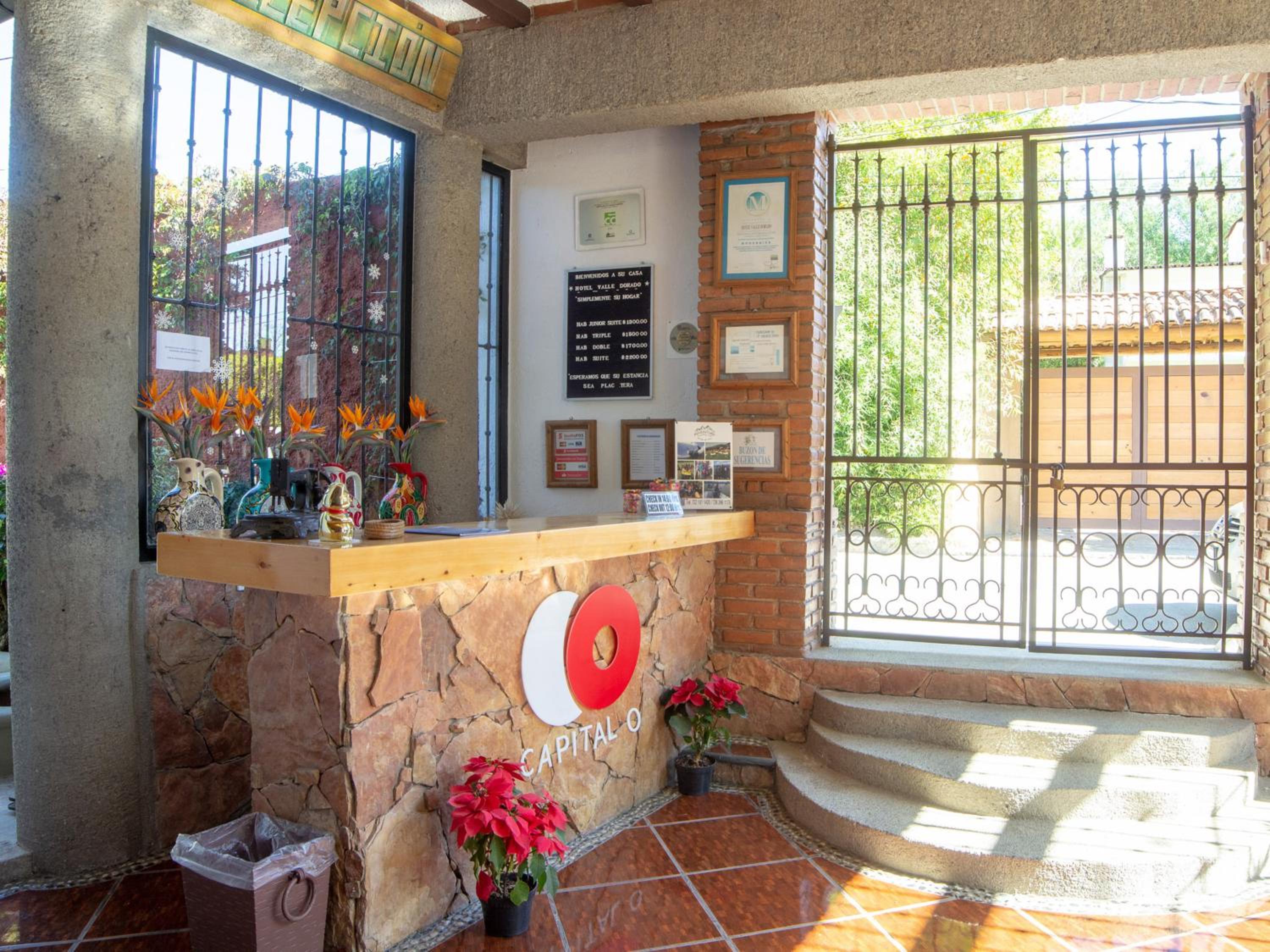 Lobby & Reception