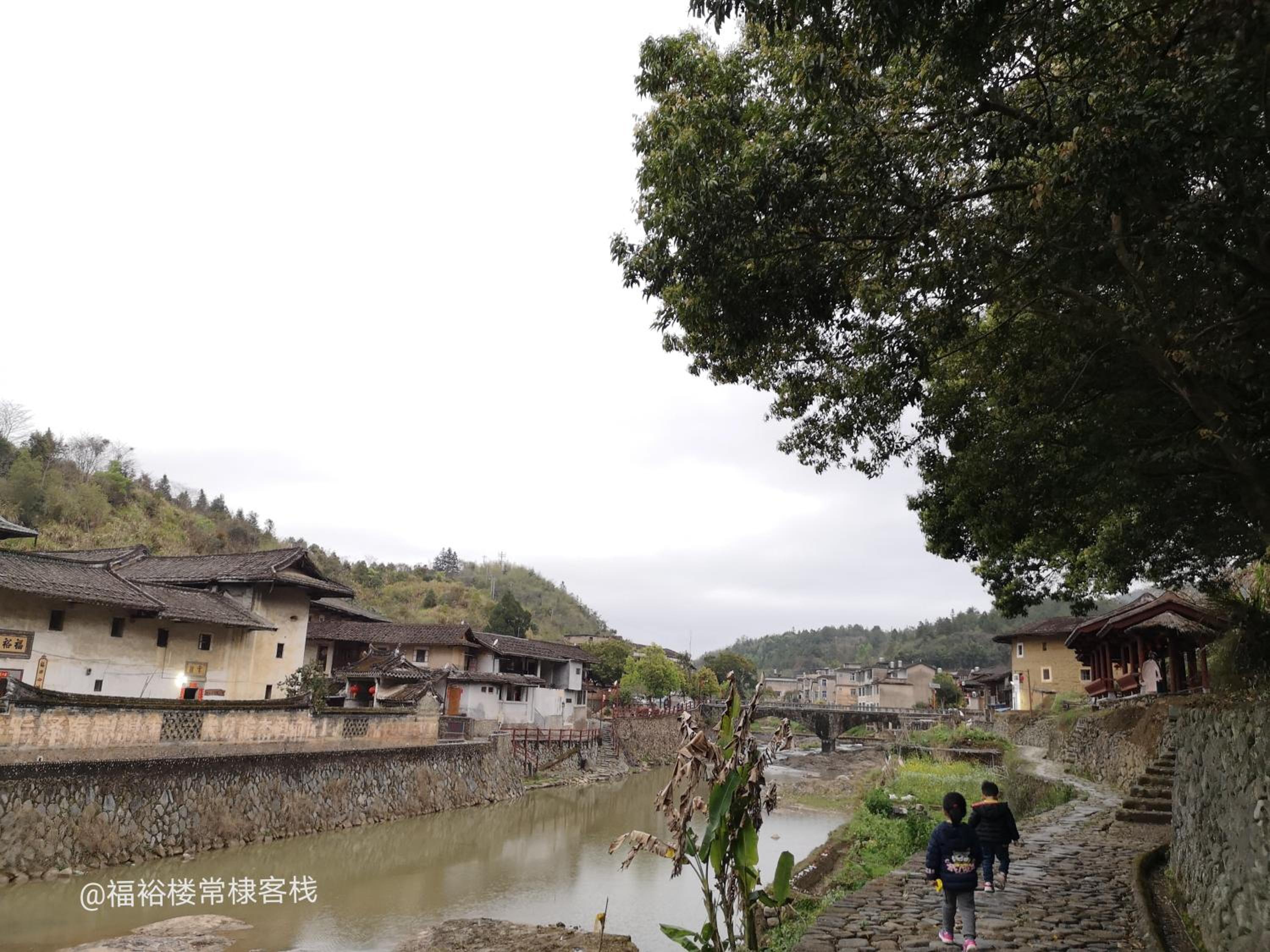 Tulou Fuyulou Changdi Inn