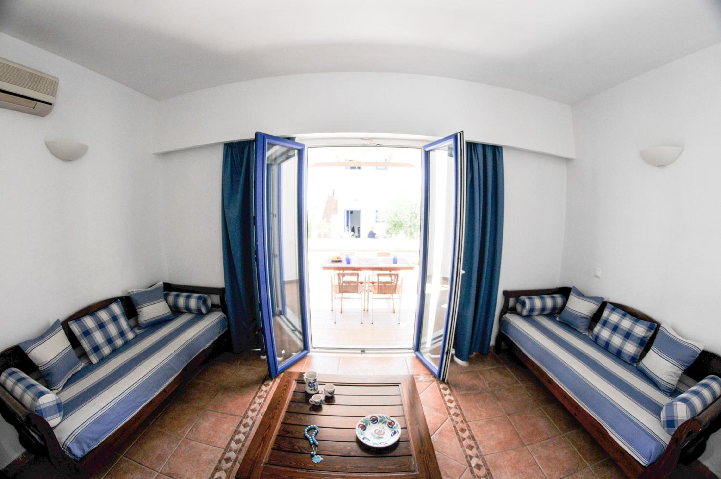 Katikies Studios & Apartments photo 4