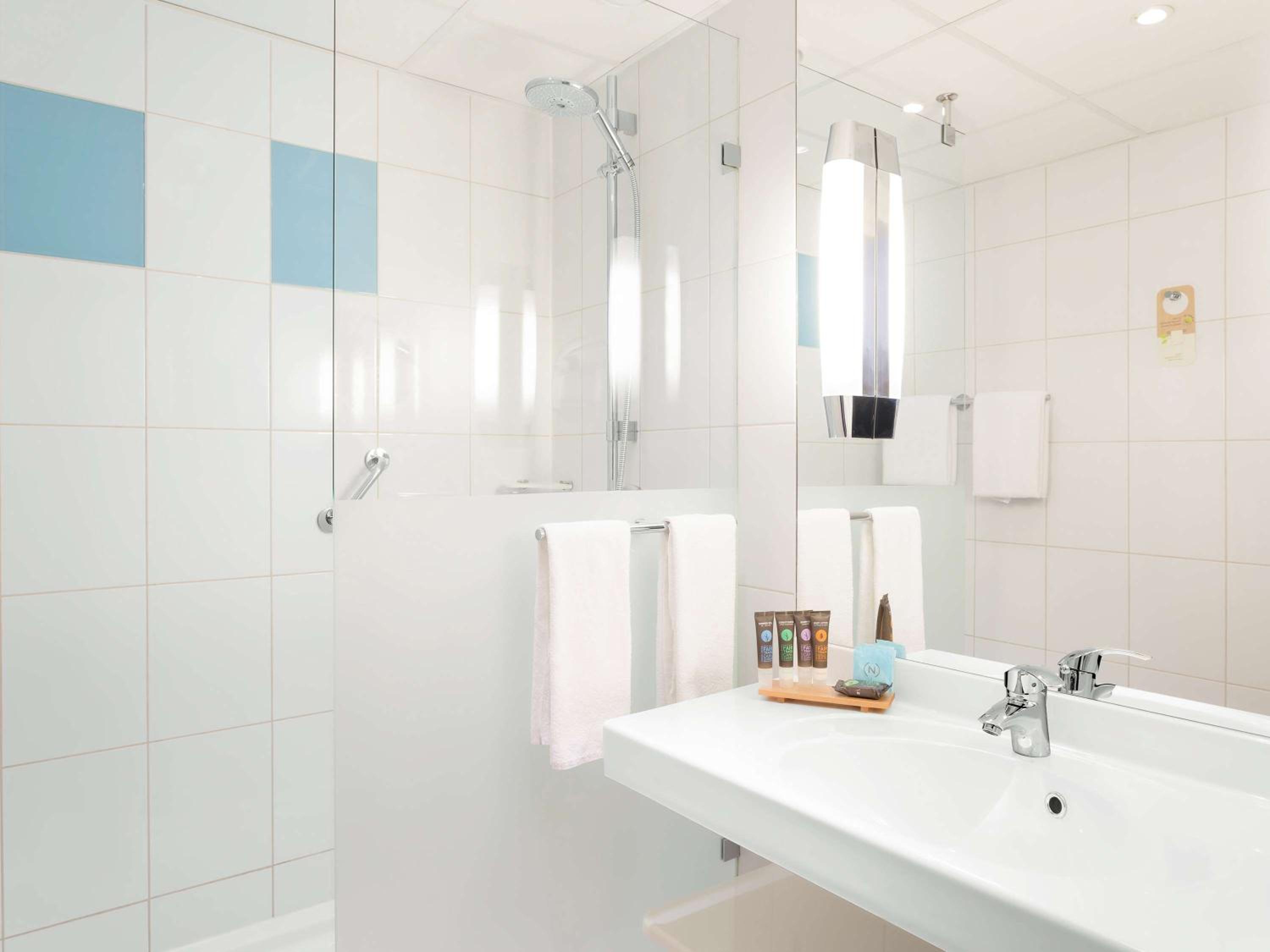 Courbevoie Vacations - Novotel Paris La Defense Esplanade - Property Image 7