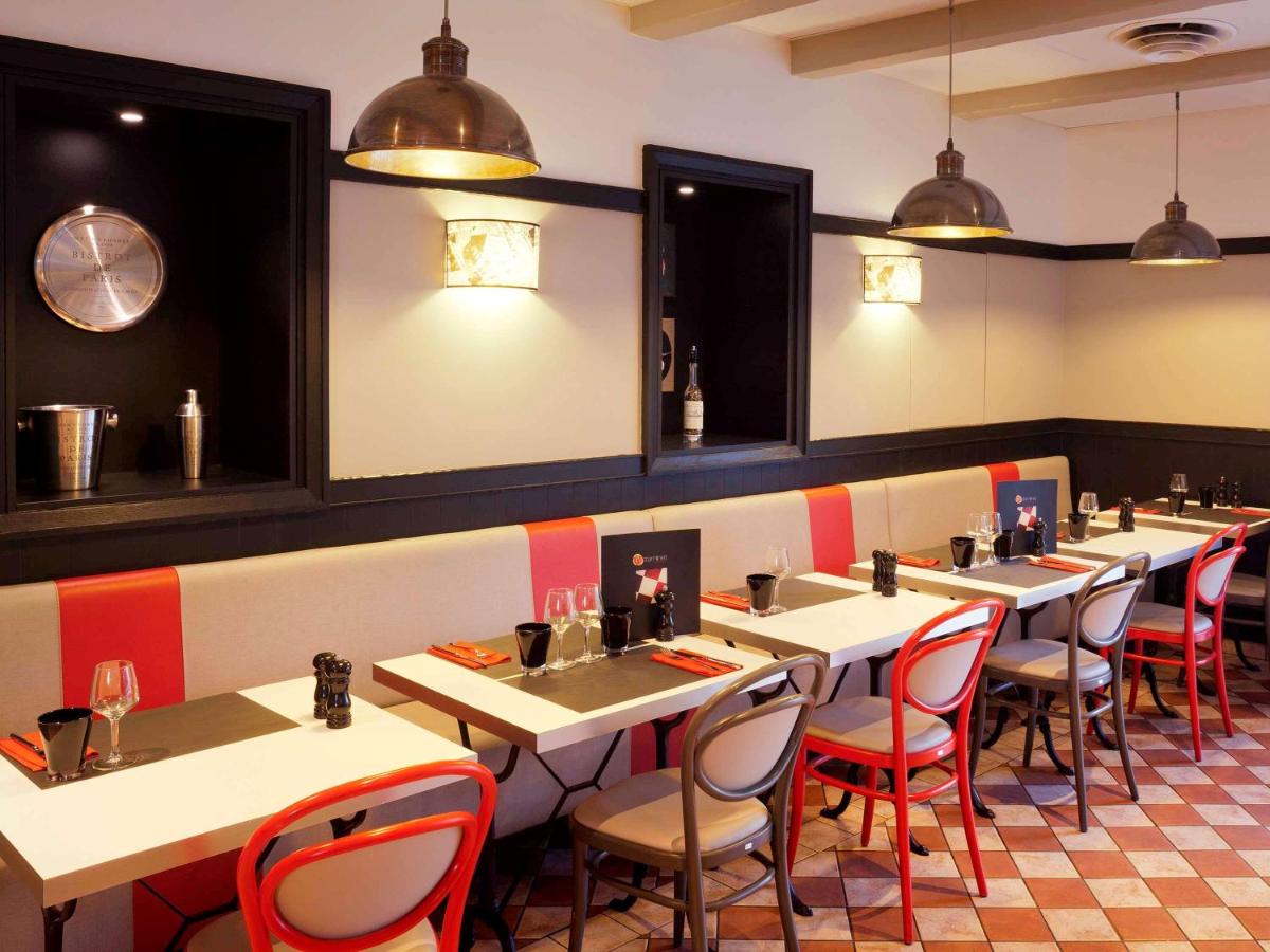 restaurant