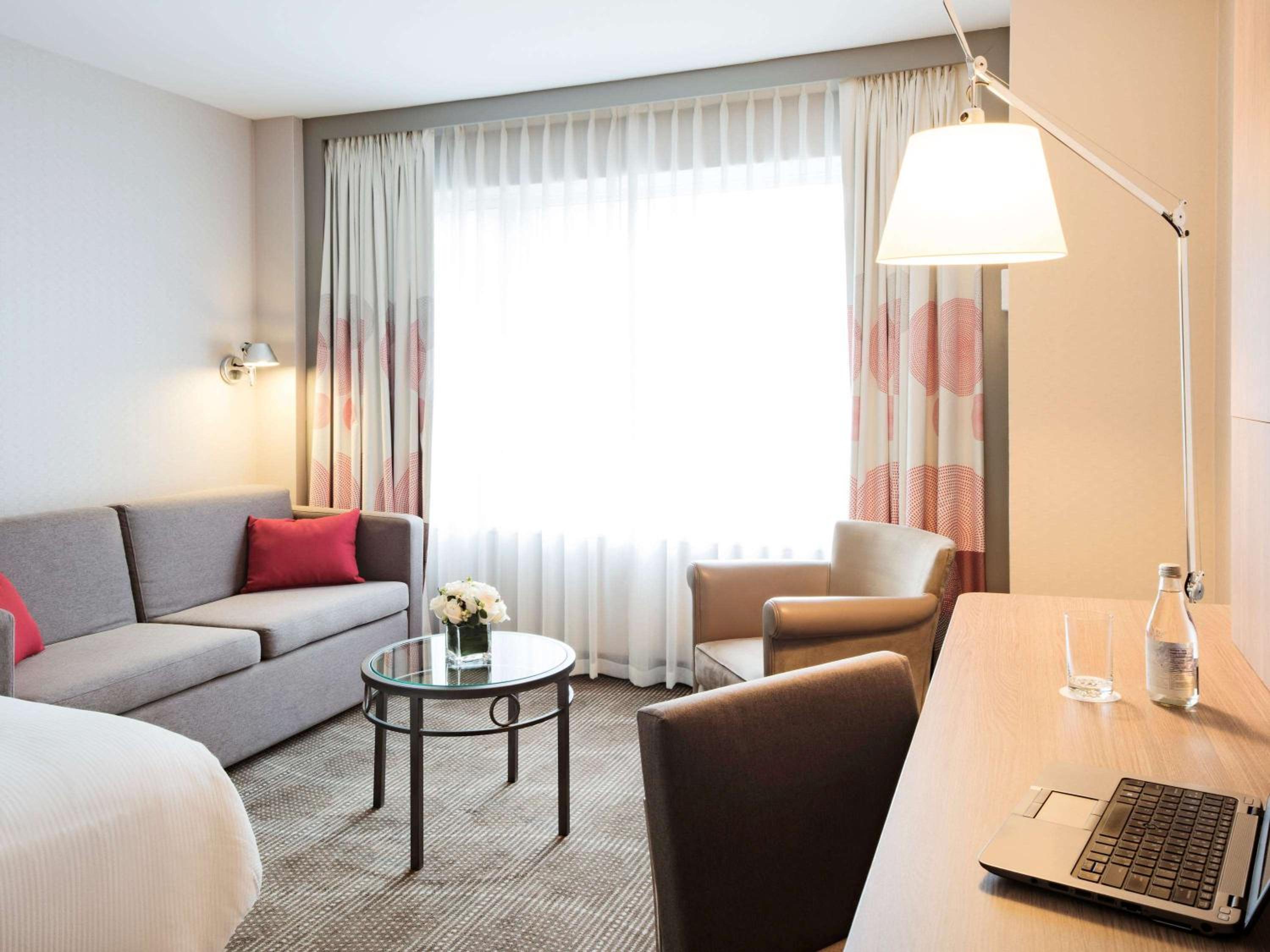 Novotel Montreal Center-3