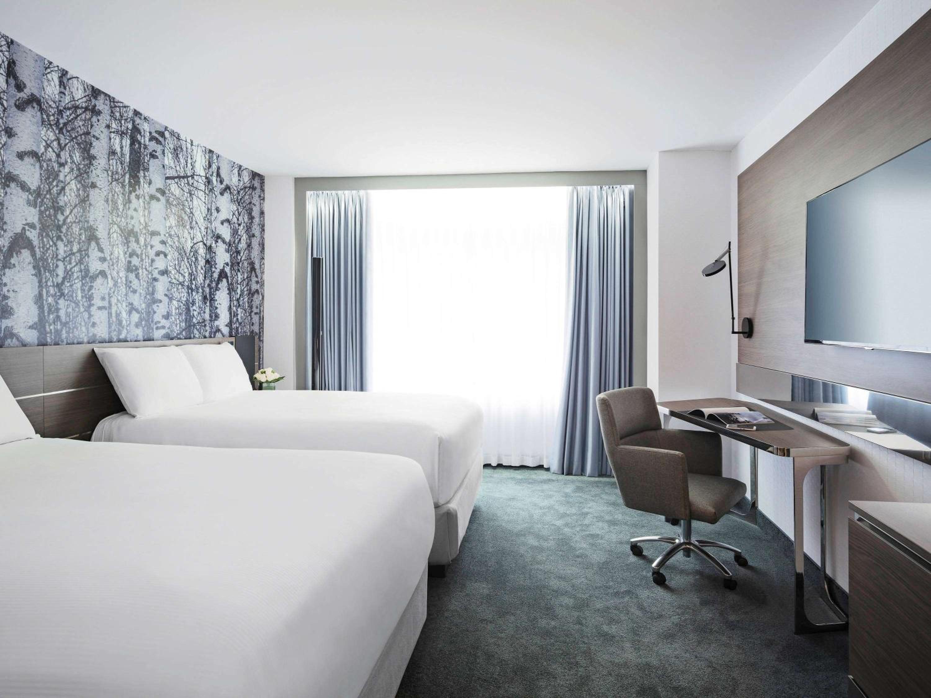 Novotel Montreal Center-2